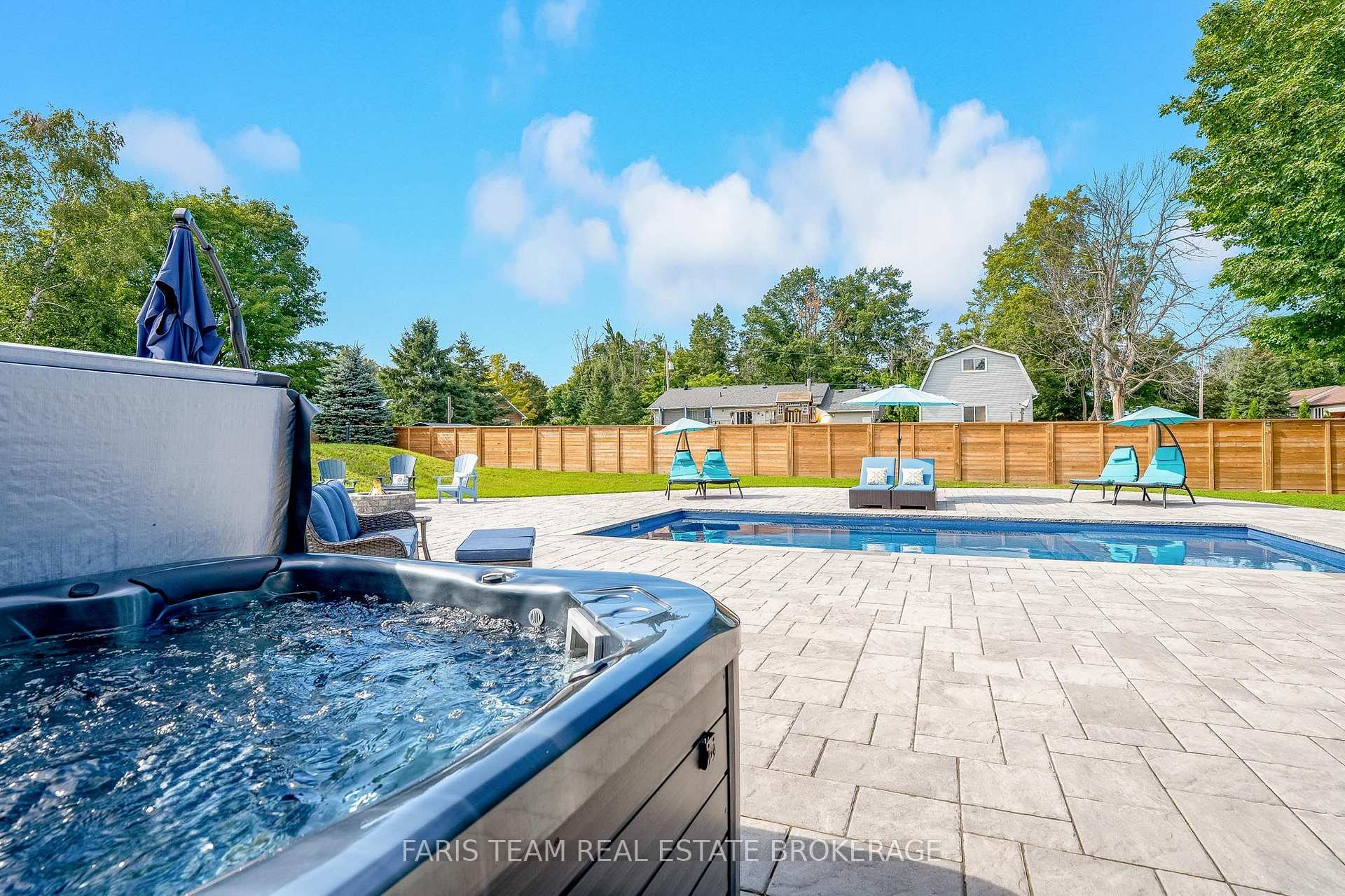 Photo 35 of 2 Agnes Street, Oro-Medonte, Moonstone — HOMEH