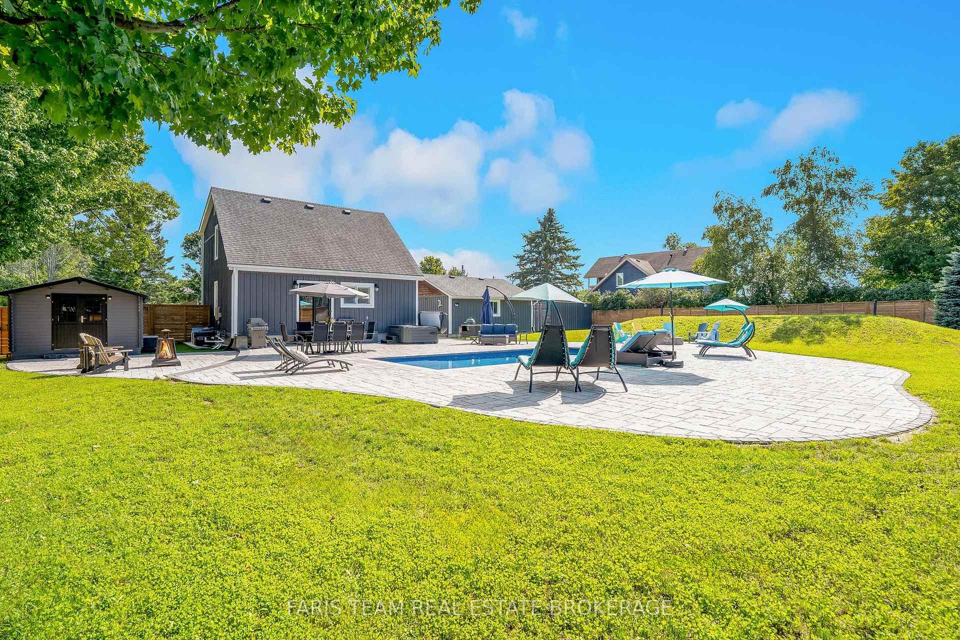 Photo 38 of 2 Agnes Street, Oro-Medonte, Moonstone — HOMEH