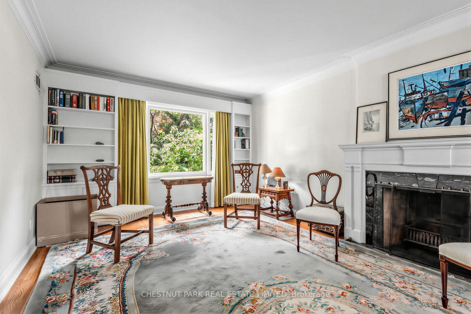 Photo 5 of 143 Mildenhall Road, North York, Bridle Path-Sunnybrook-York Mills — HOMEH