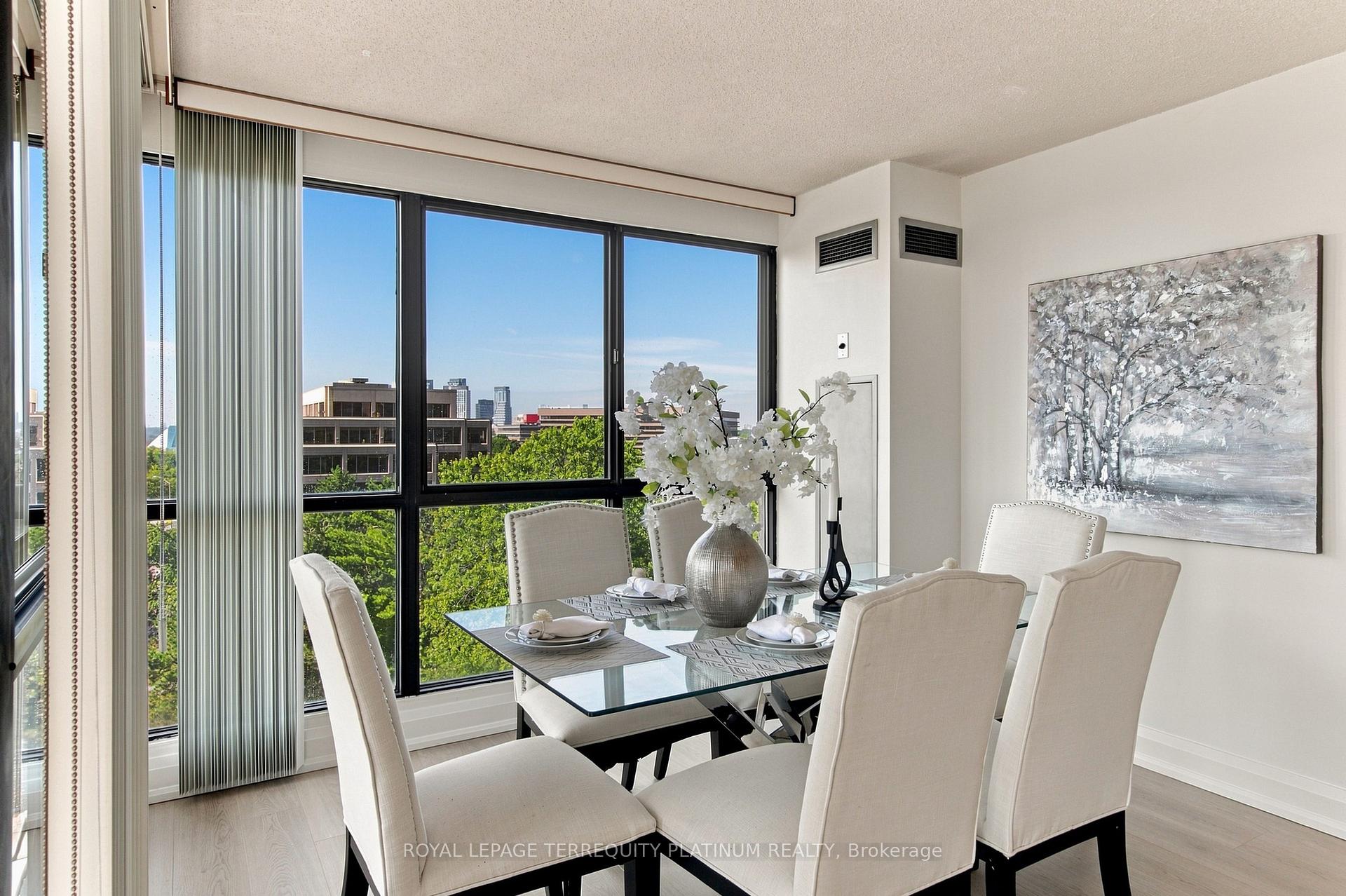 Photo 10 of Unit 802, 1 Concorde Place, North York, Banbury-Don Mills — HOMEH