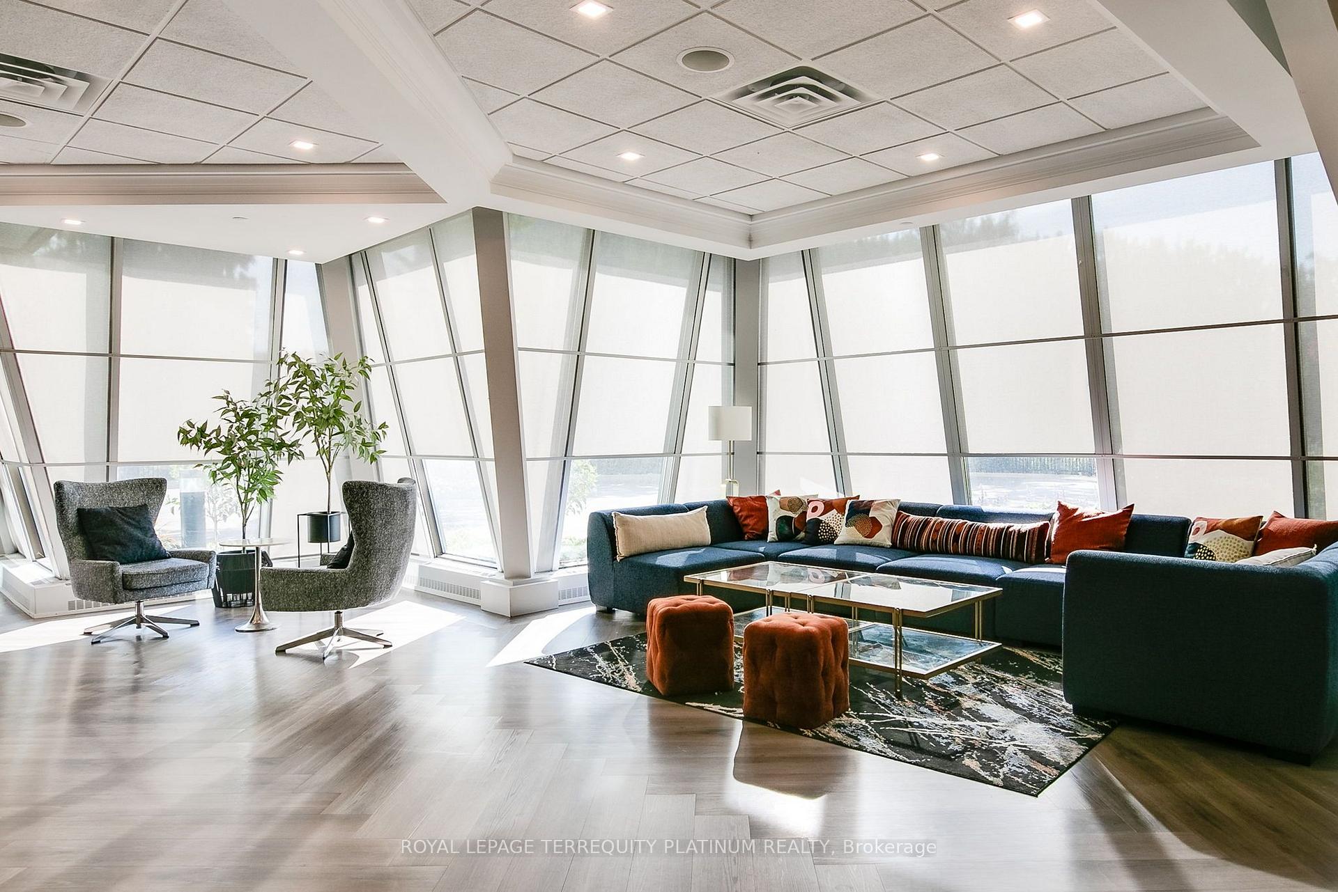 Photo 35 of Unit 802, 1 Concorde Place, North York, Banbury-Don Mills — HOMEH