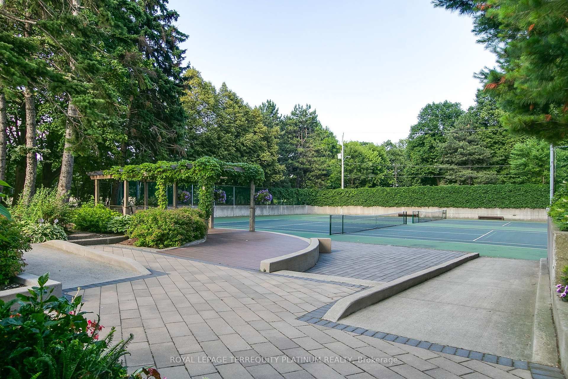 Photo 40 of Unit 802, 1 Concorde Place, North York, Banbury-Don Mills — HOMEH