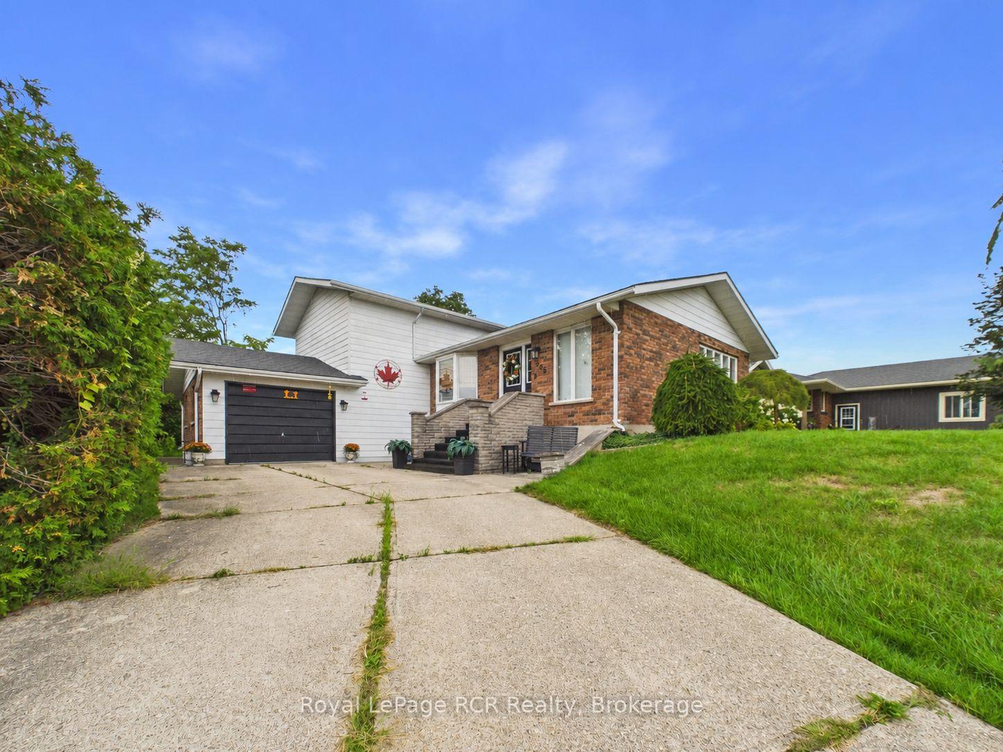 Photo 2 of 265 Diagonal Road, North Huron, Wingham — HOMEH