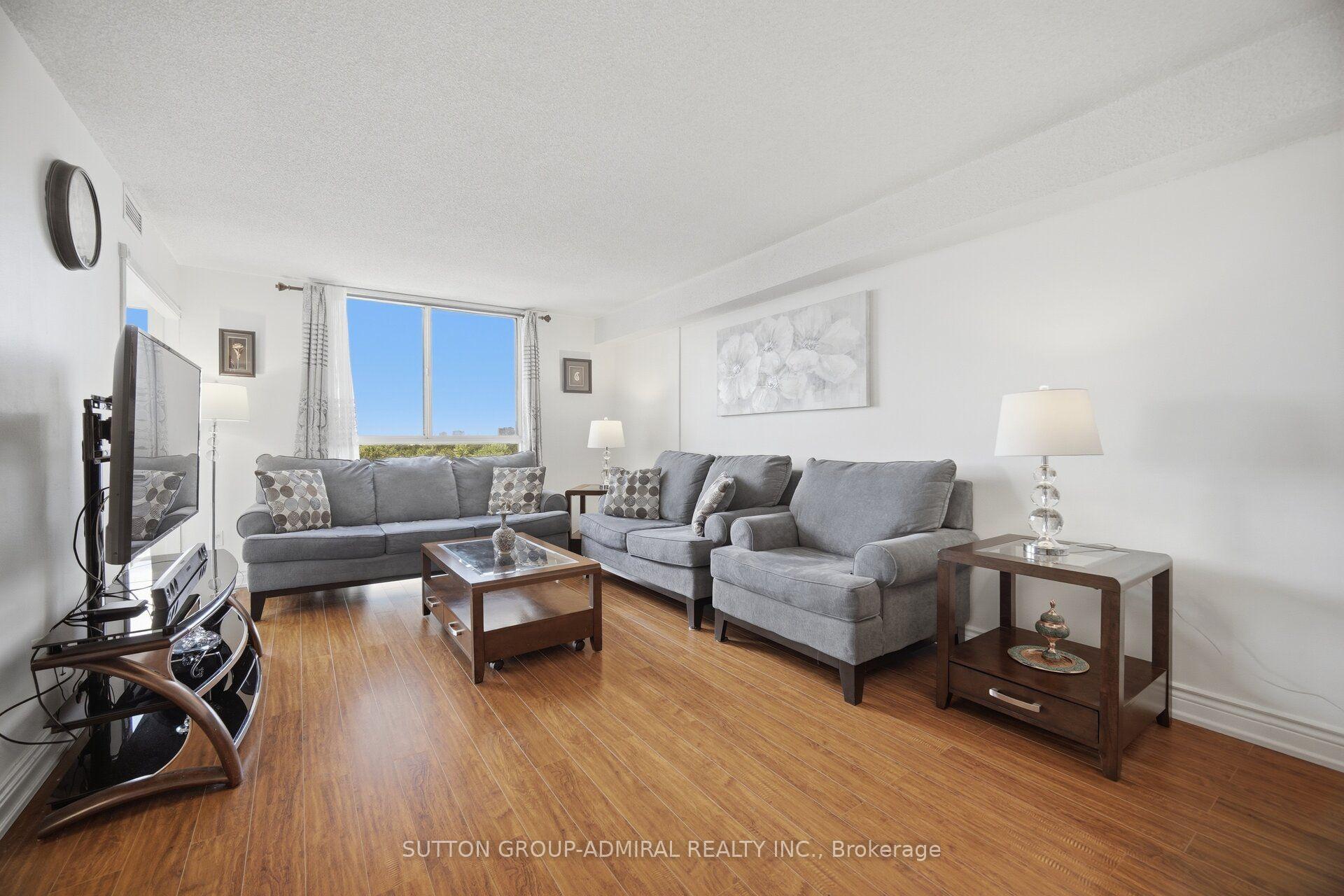 Photo 5 of Unit 501, 5460 Yonge Street, North York, Willowdale West — HOMEH