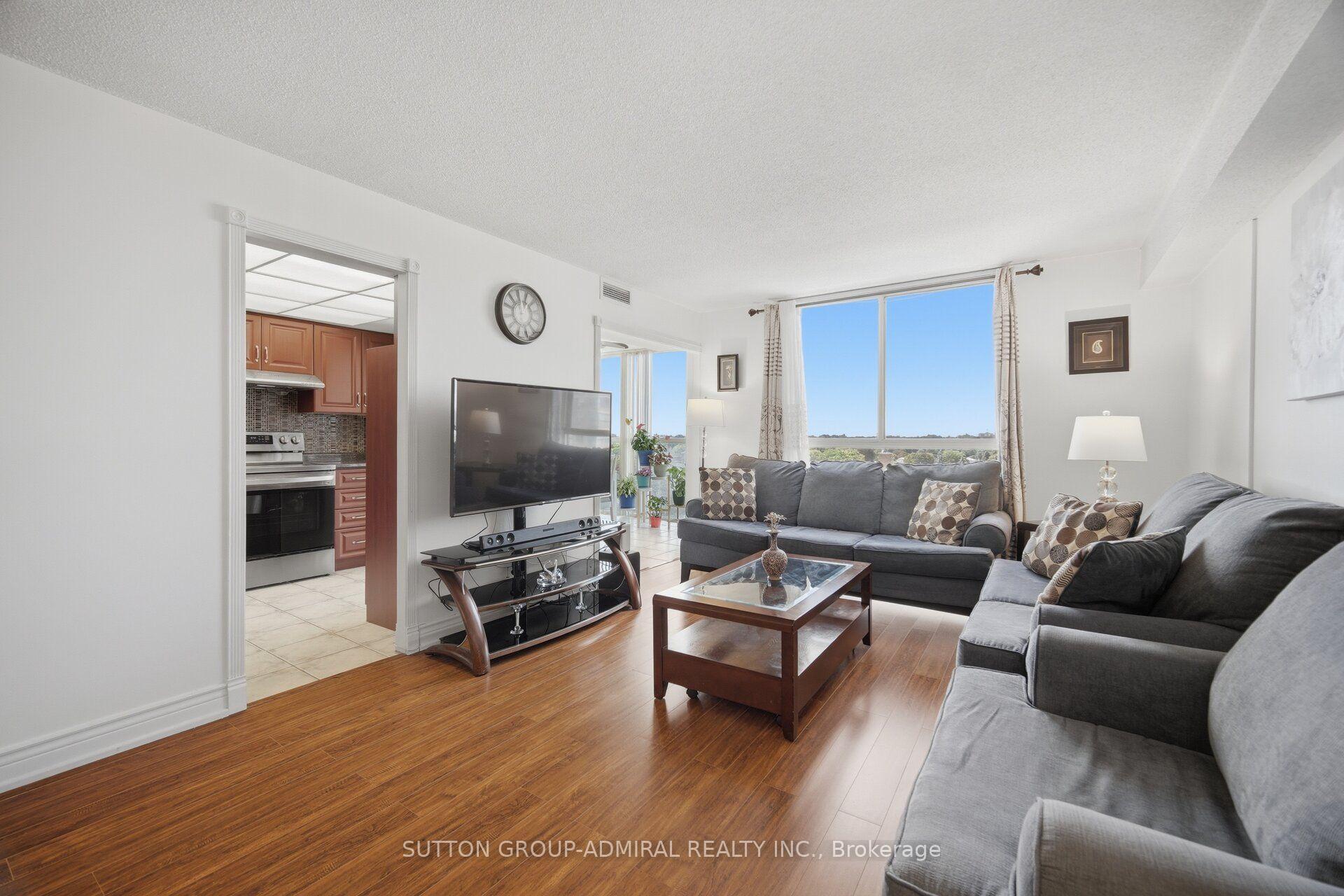 Photo 7 of Unit 501, 5460 Yonge Street, North York, Willowdale West — HOMEH