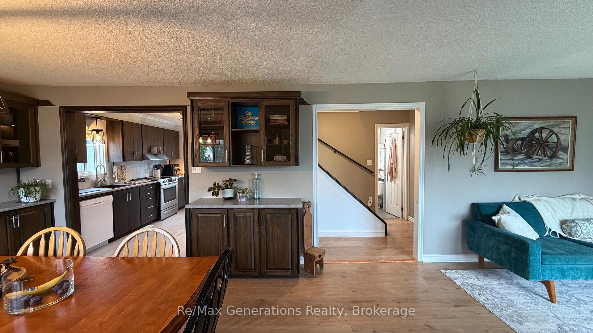 Photo 9 of 72 Hudson Drive S, Terrace Bay, TB-92 — HOMEH