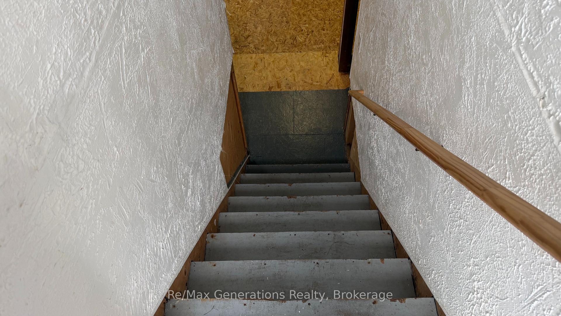 Photo 23 of 72 Hudson Drive S, Terrace Bay, TB-92 — HOMEH