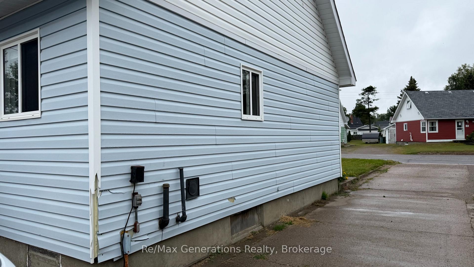 Photo 37 of 72 Hudson Drive S, Terrace Bay, TB-92 — HOMEH