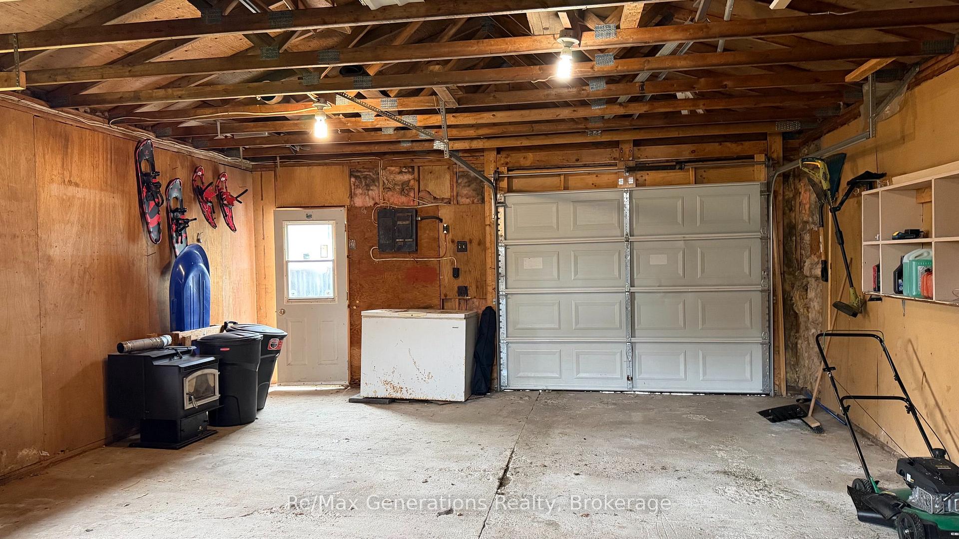 Photo 40 of 72 Hudson Drive S, Terrace Bay, TB-92 — HOMEH