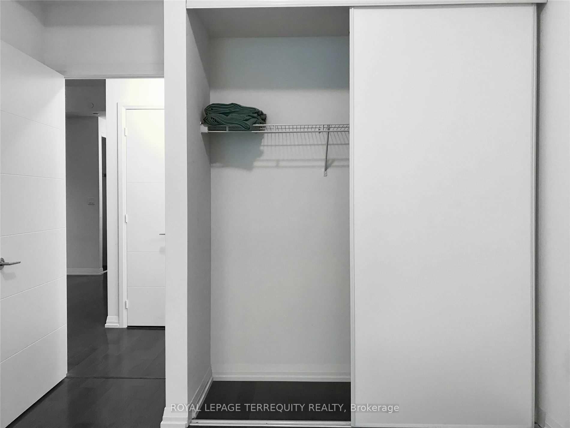 Photo 7 of Unit 801, 460 Adelaide Street E, Toronto, Moss Park — HOMEH