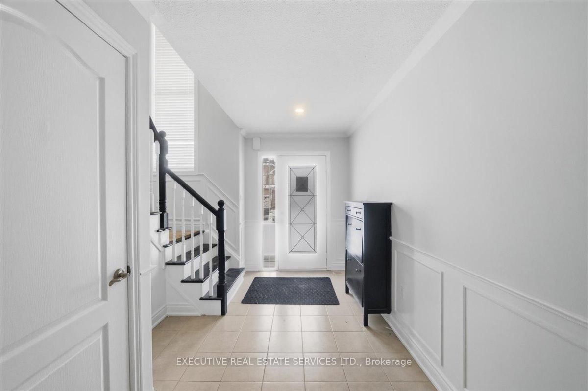 Photo 2 of 3063 Emperor Drive, Orillia — HOMEH