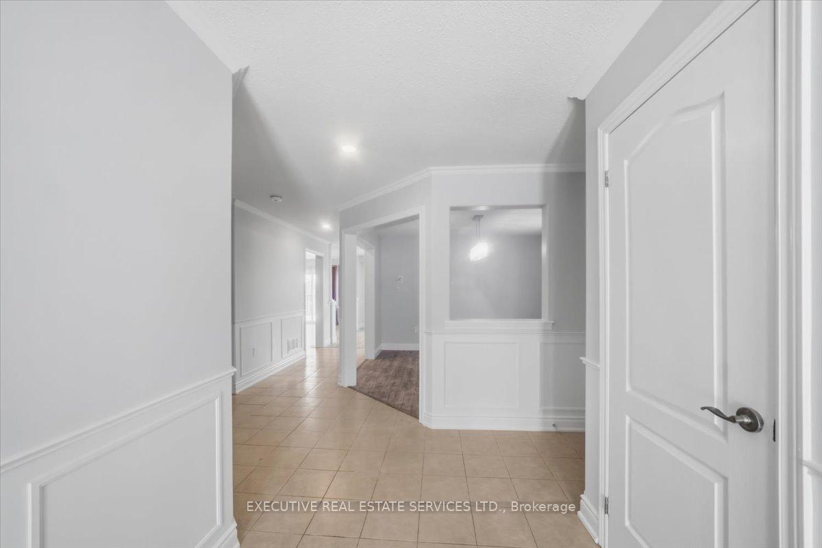 Photo 3 of 3063 Emperor Drive, Orillia — HOMEH