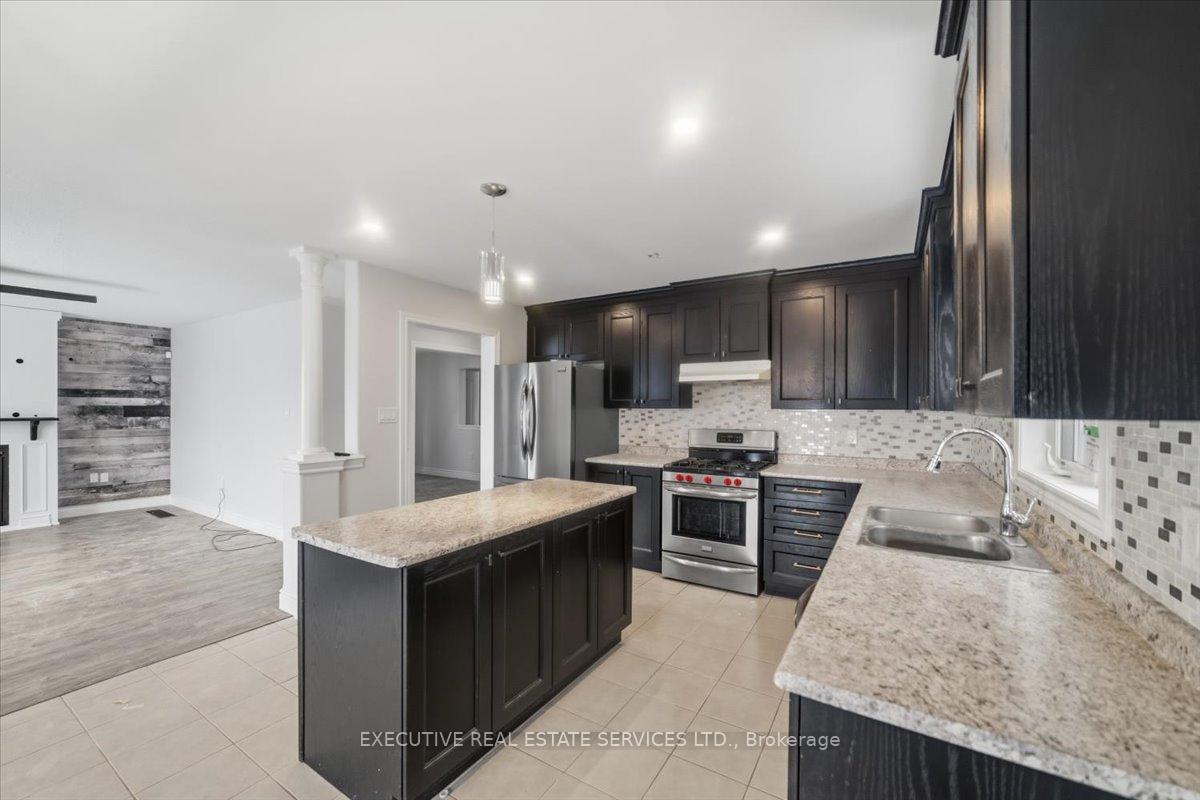 Photo 7 of 3063 Emperor Drive, Orillia — HOMEH