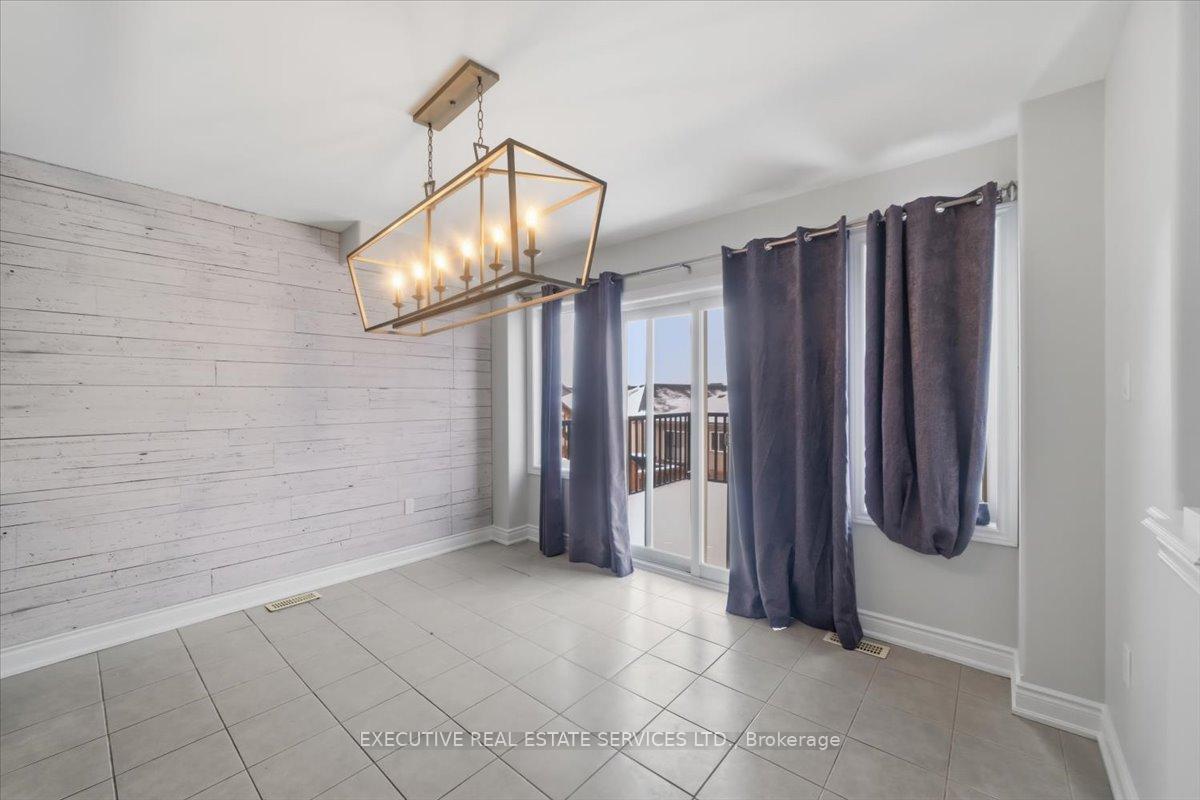 Photo 11 of 3063 Emperor Drive, Orillia — HOMEH