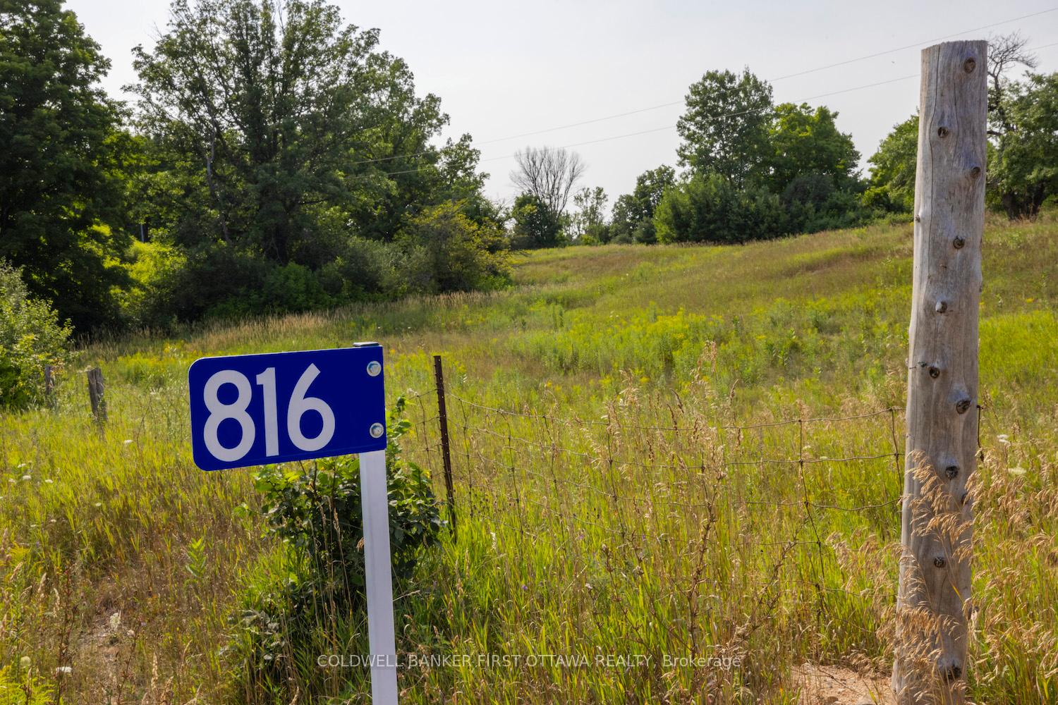 Photo 5 of 816 Bennett Lake Road, Tay Valley, Bathurst/Burgess & Sherbrooke (Bathurst) Twp — HOMEH