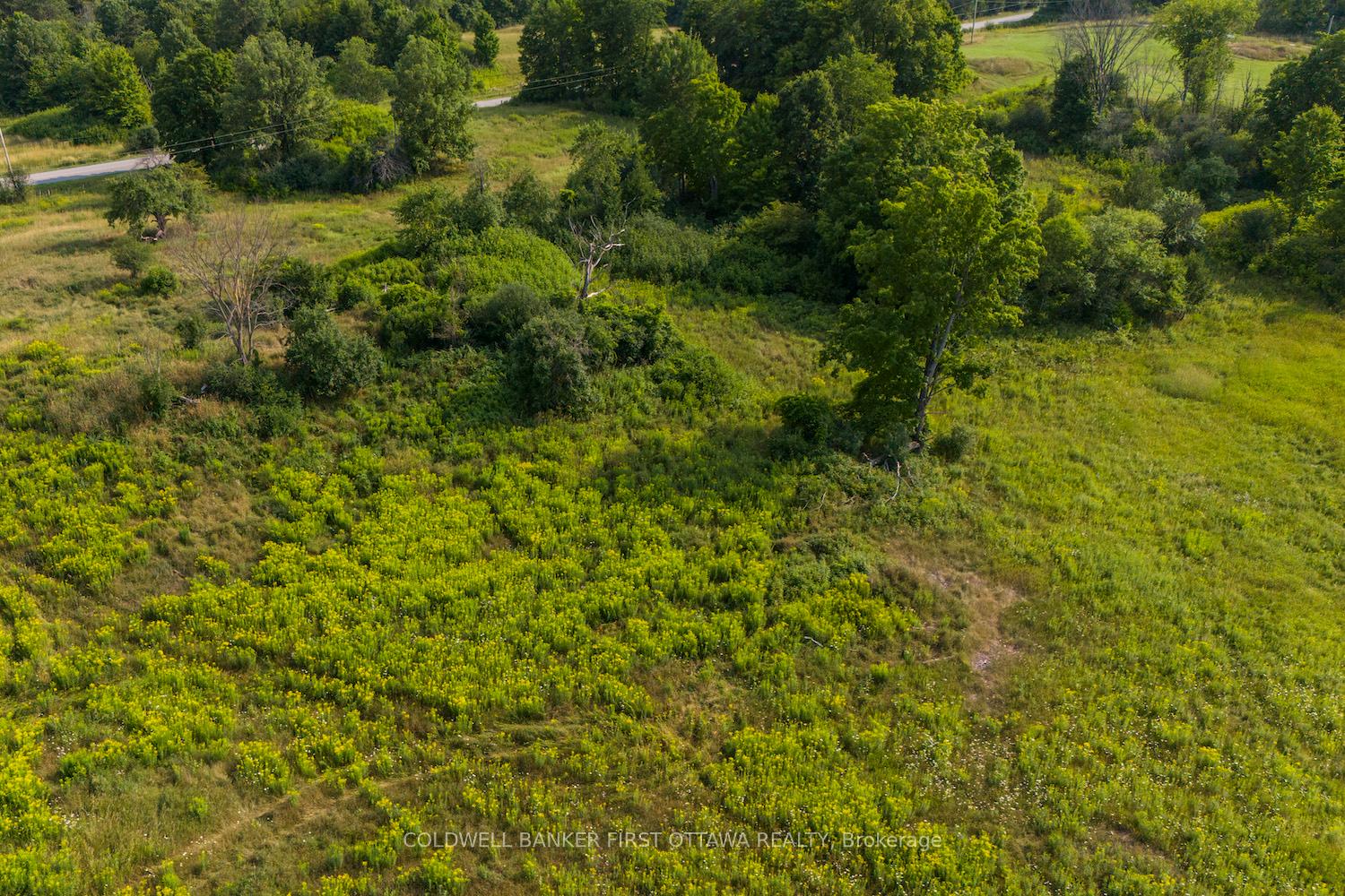 Photo 20 of 816 Bennett Lake Road, Tay Valley, Bathurst/Burgess & Sherbrooke (Bathurst) Twp — HOMEH