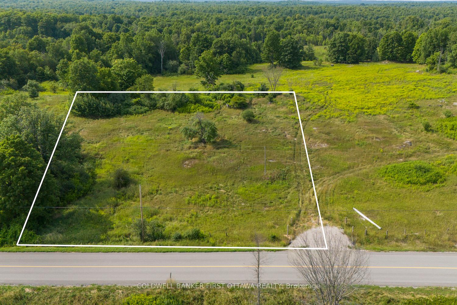 Photo 24 of 816 Bennett Lake Road, Tay Valley, Bathurst/Burgess & Sherbrooke (Bathurst) Twp — HOMEH