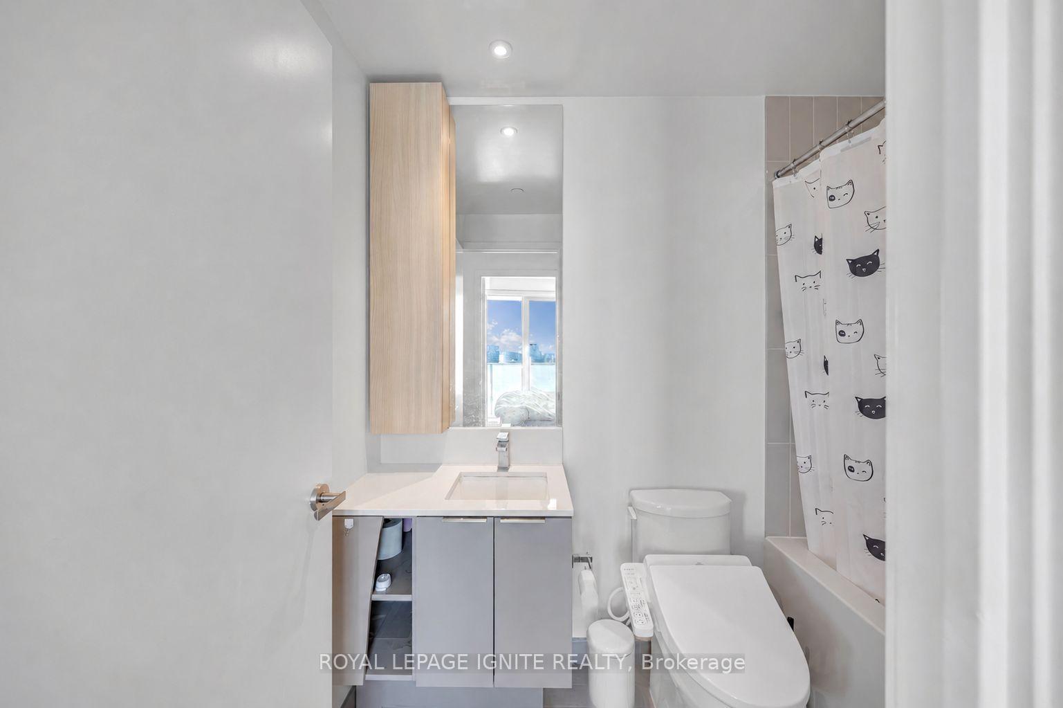 Photo 14 of Unit 3301, 3900 Confederation Parkway, Mississauga, City Centre — HOMEH