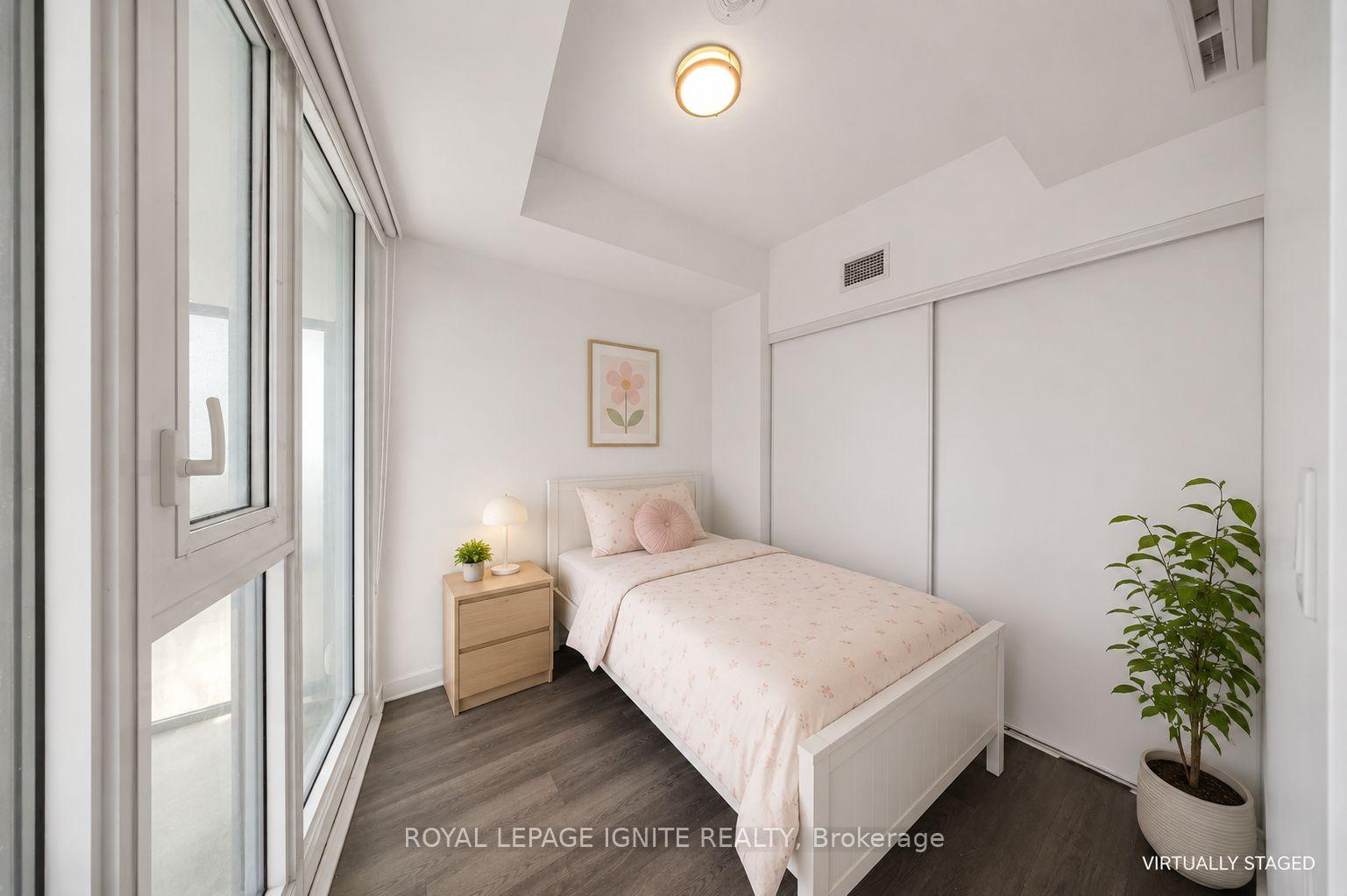 Photo 17 of Unit 3301, 3900 Confederation Parkway, Mississauga, City Centre — HOMEH