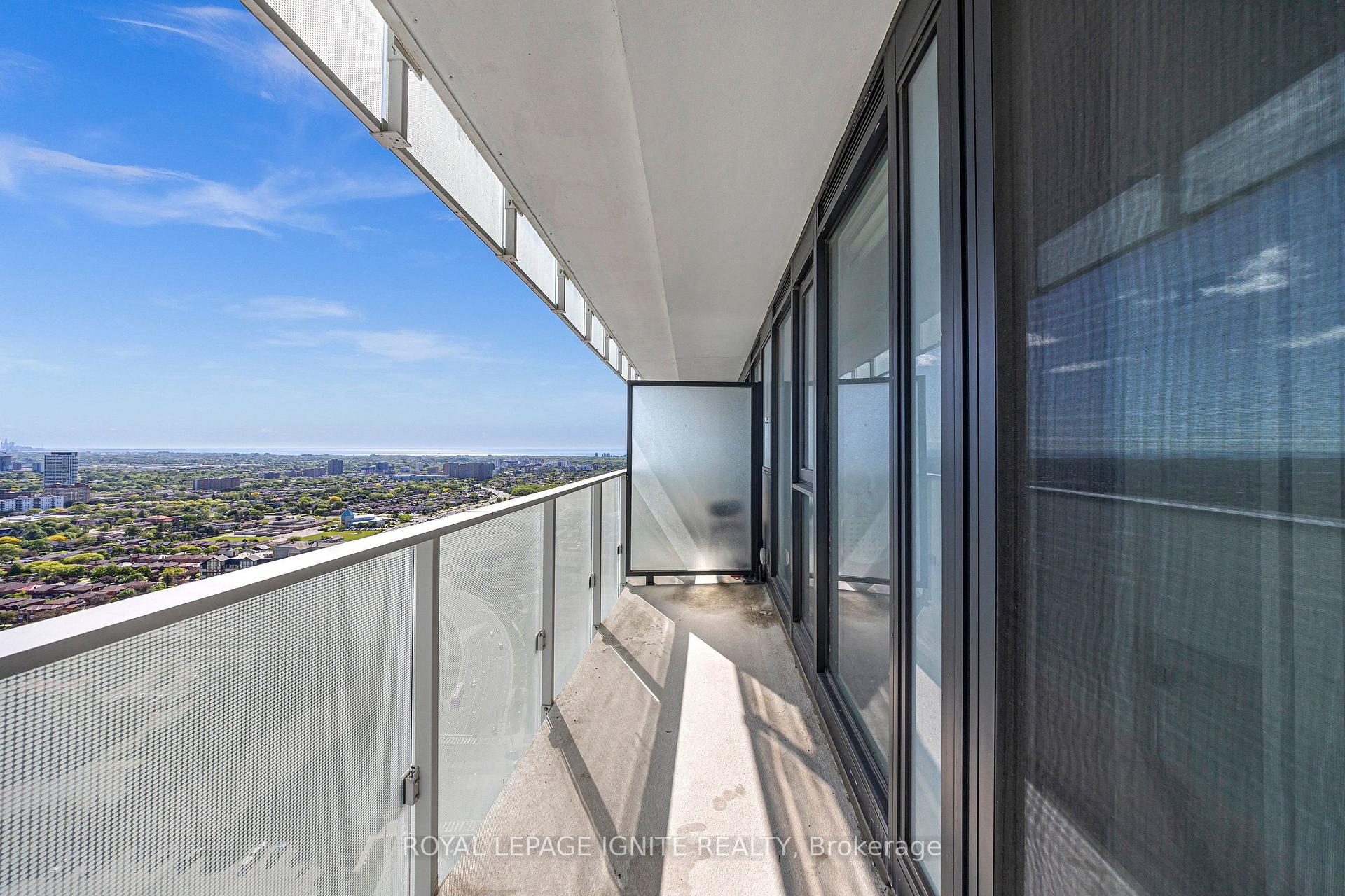 Photo 21 of Unit 3301, 3900 Confederation Parkway, Mississauga, City Centre — HOMEH