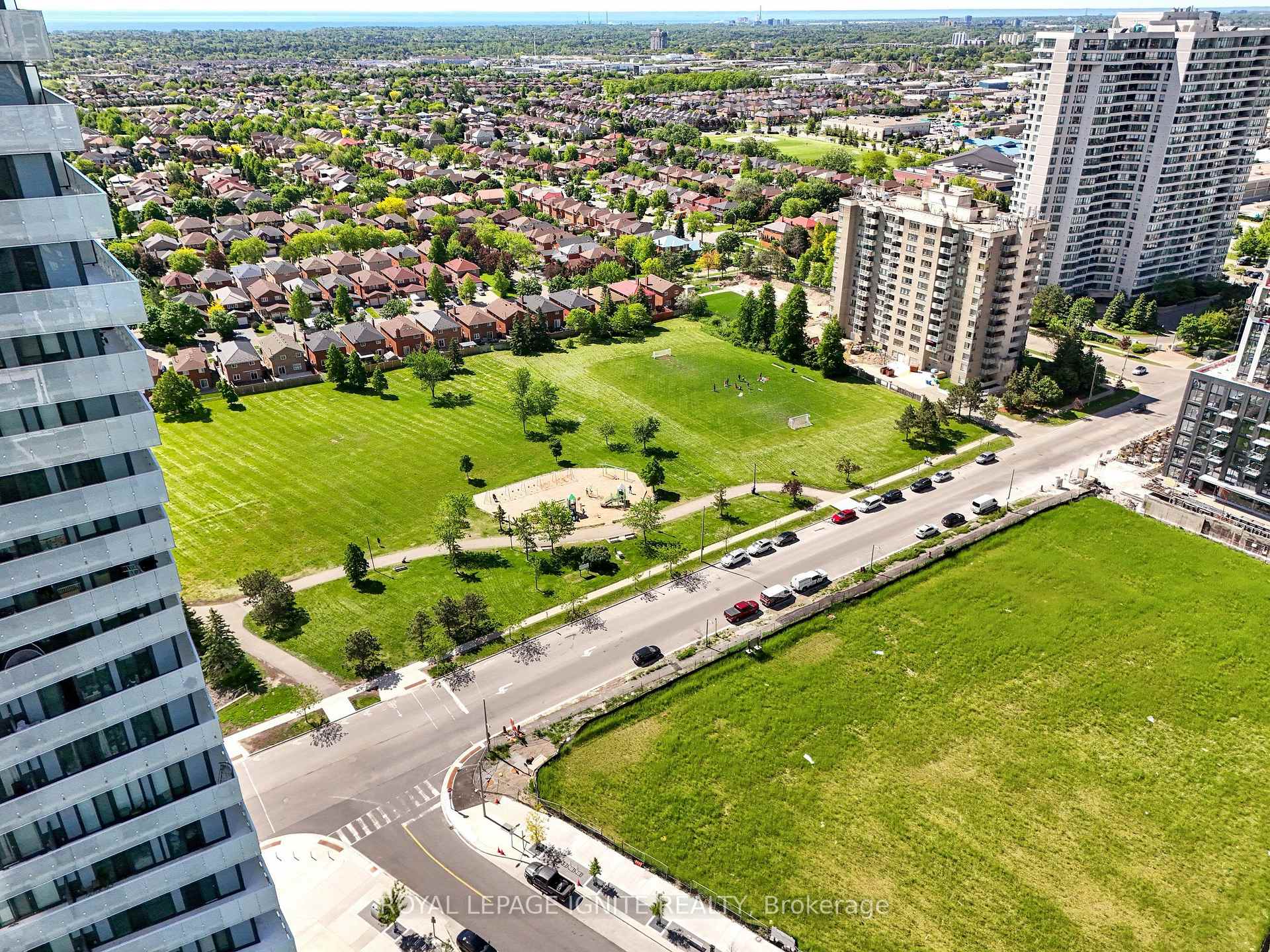 Photo 25 of Unit 3301, 3900 Confederation Parkway, Mississauga, City Centre — HOMEH