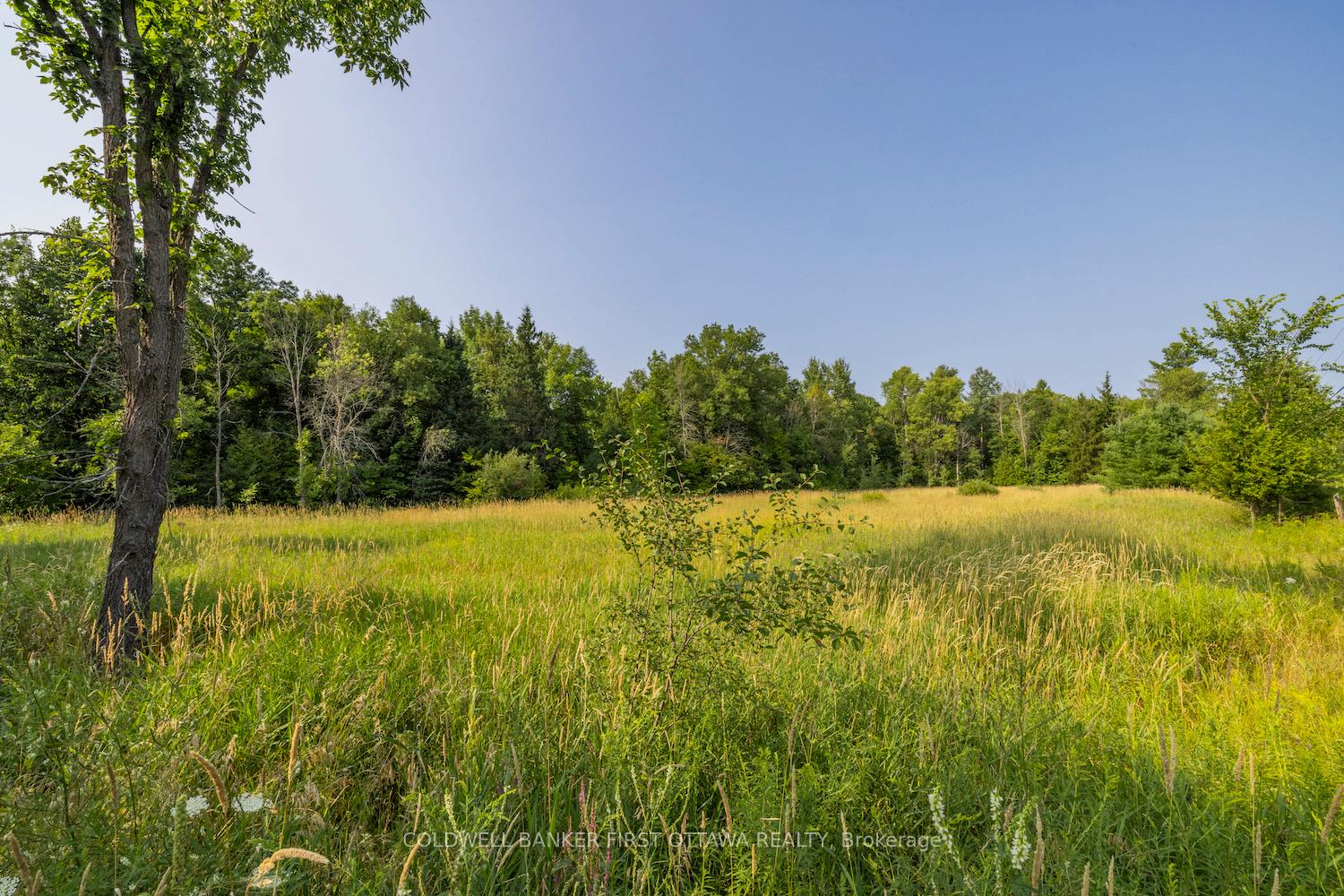 Photo 9 of 752 Bennett Lake Road, Tay Valley, Bathurst/Burgess & Sherbrooke (Bathurst) Twp — HOMEH