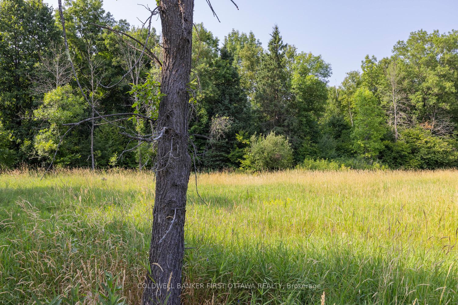 Photo 11 of 752 Bennett Lake Road, Tay Valley, Bathurst/Burgess & Sherbrooke (Bathurst) Twp — HOMEH
