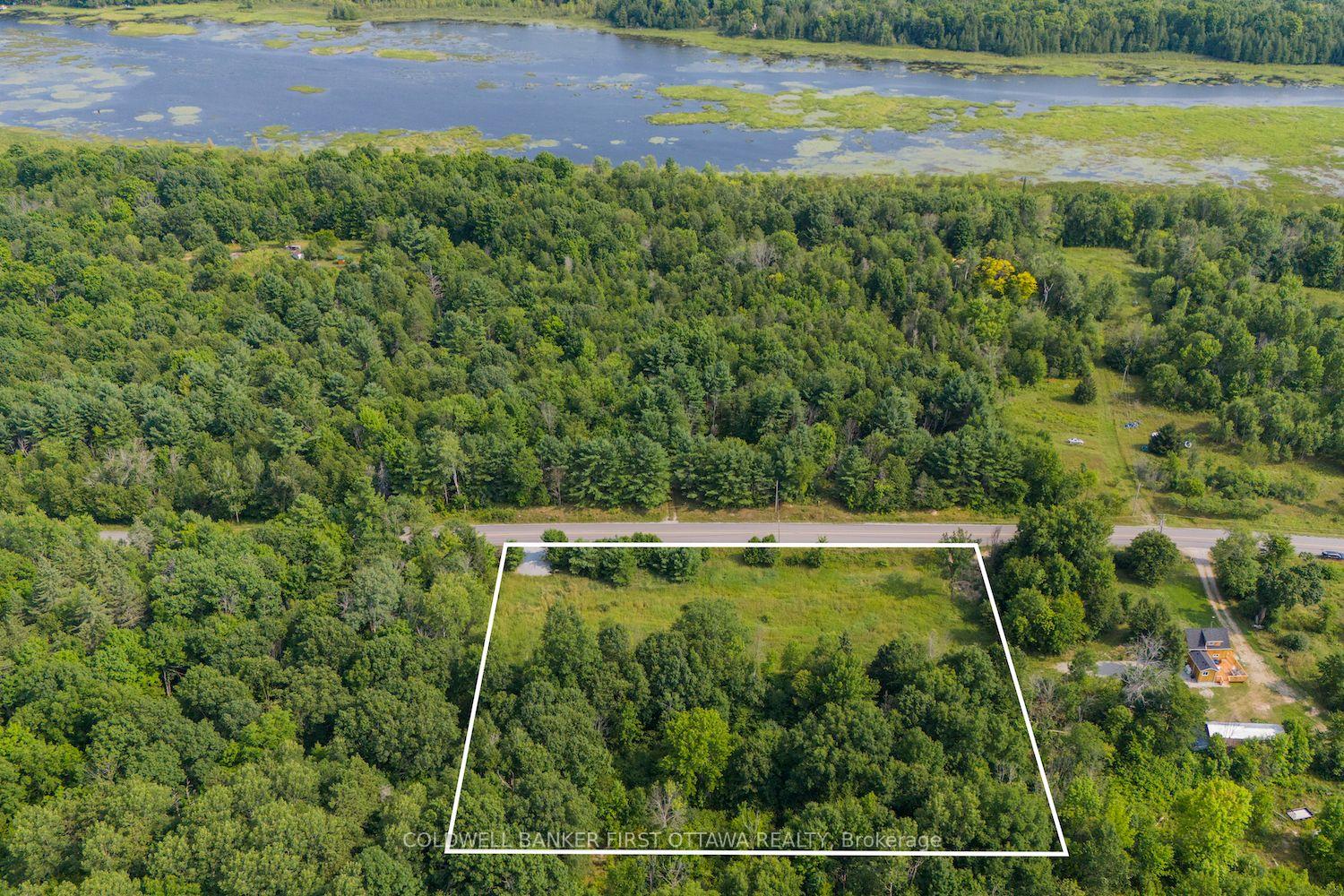 Photo 18 of 752 Bennett Lake Road, Tay Valley, Bathurst/Burgess & Sherbrooke (Bathurst) Twp — HOMEH