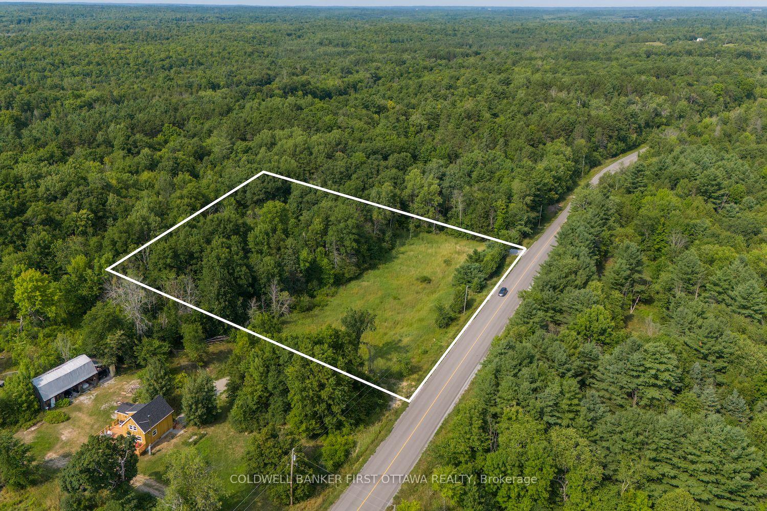Photo 19 of 752 Bennett Lake Road, Tay Valley, Bathurst/Burgess & Sherbrooke (Bathurst) Twp — HOMEH