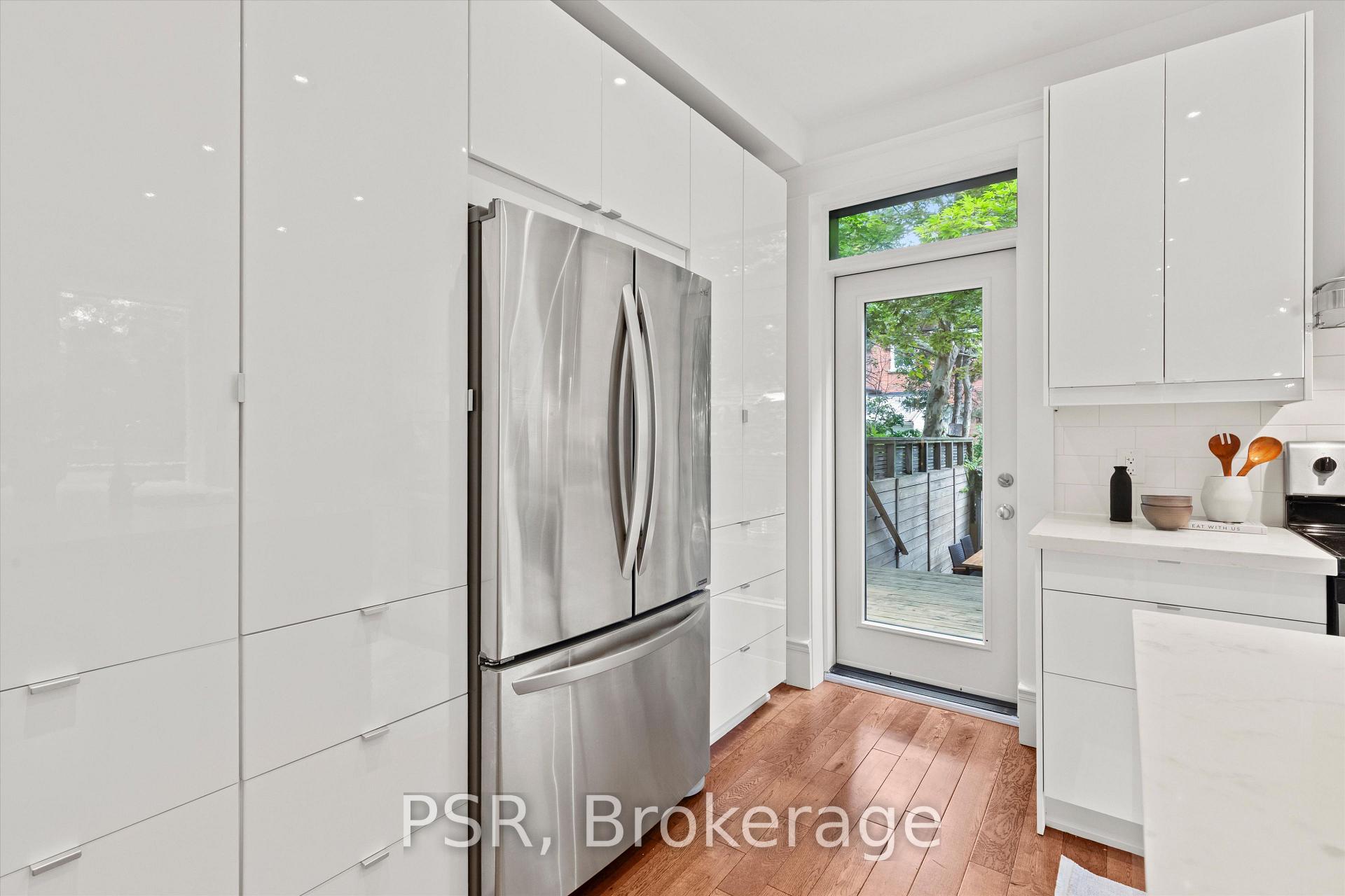 Photo 18 of 16 Mackenzie Crescent, Toronto, Little Portugal — HOMEH