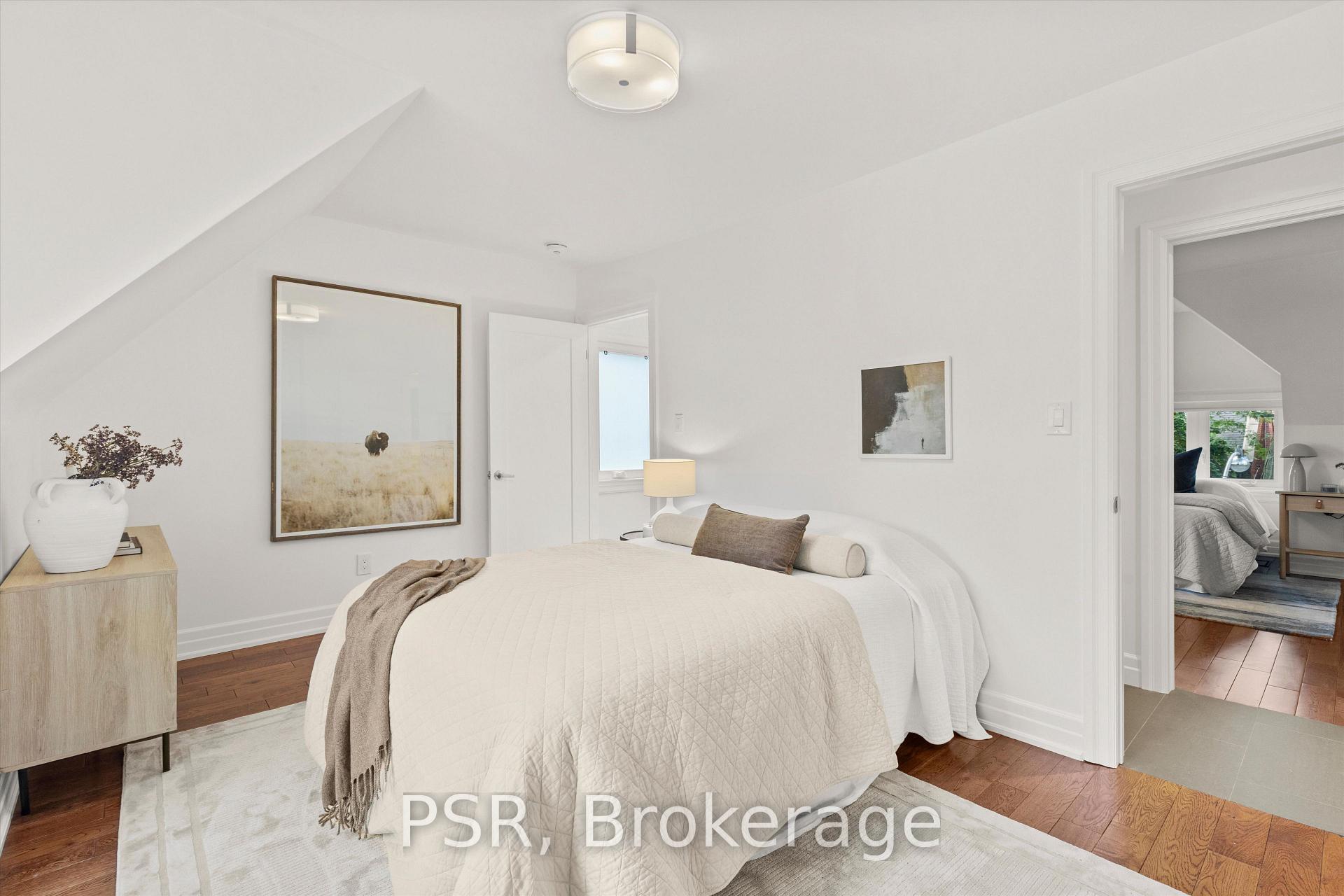 Photo 36 of 16 Mackenzie Crescent, Toronto, Little Portugal — HOMEH
