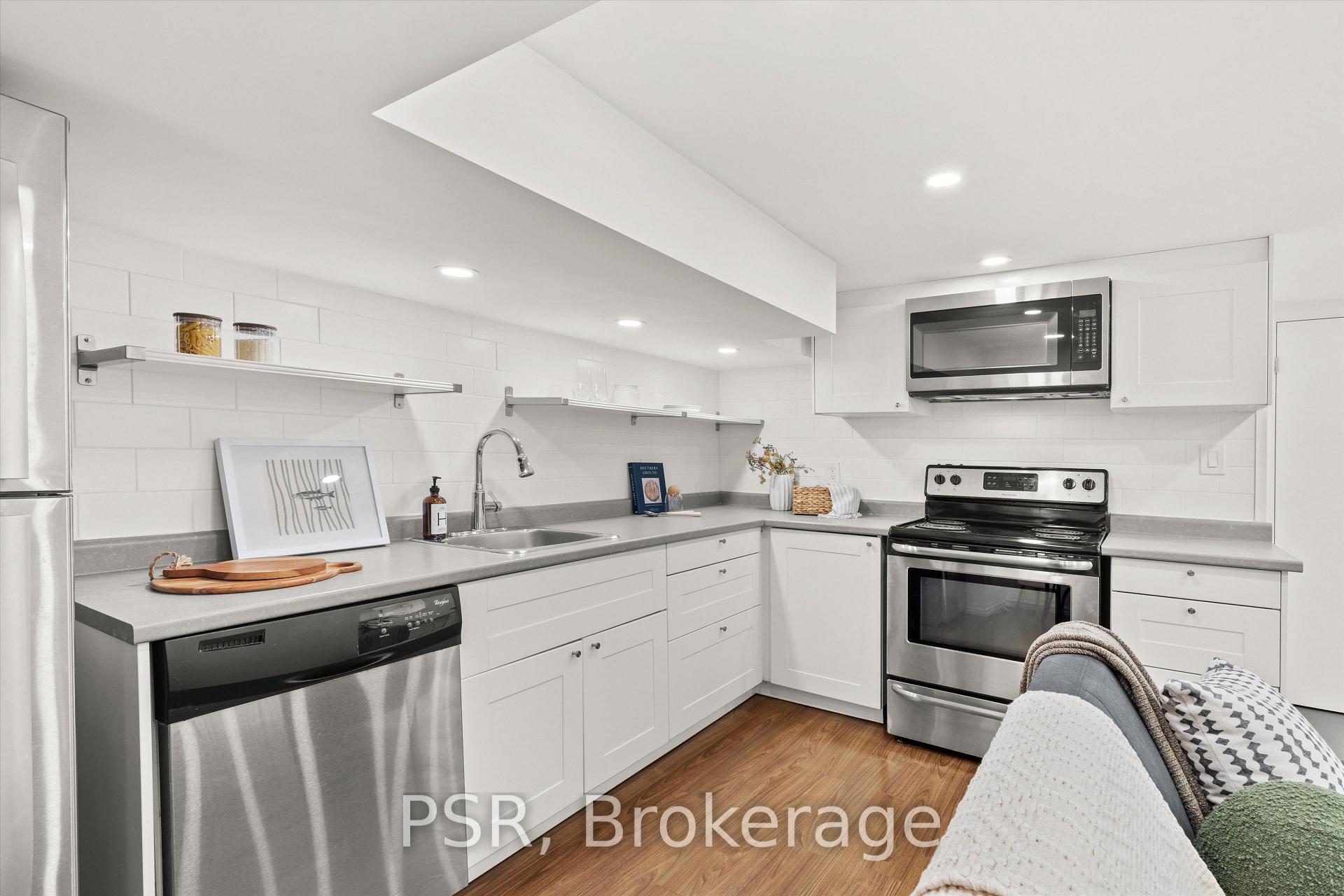 Photo 46 of 16 Mackenzie Crescent, Toronto, Little Portugal — HOMEH