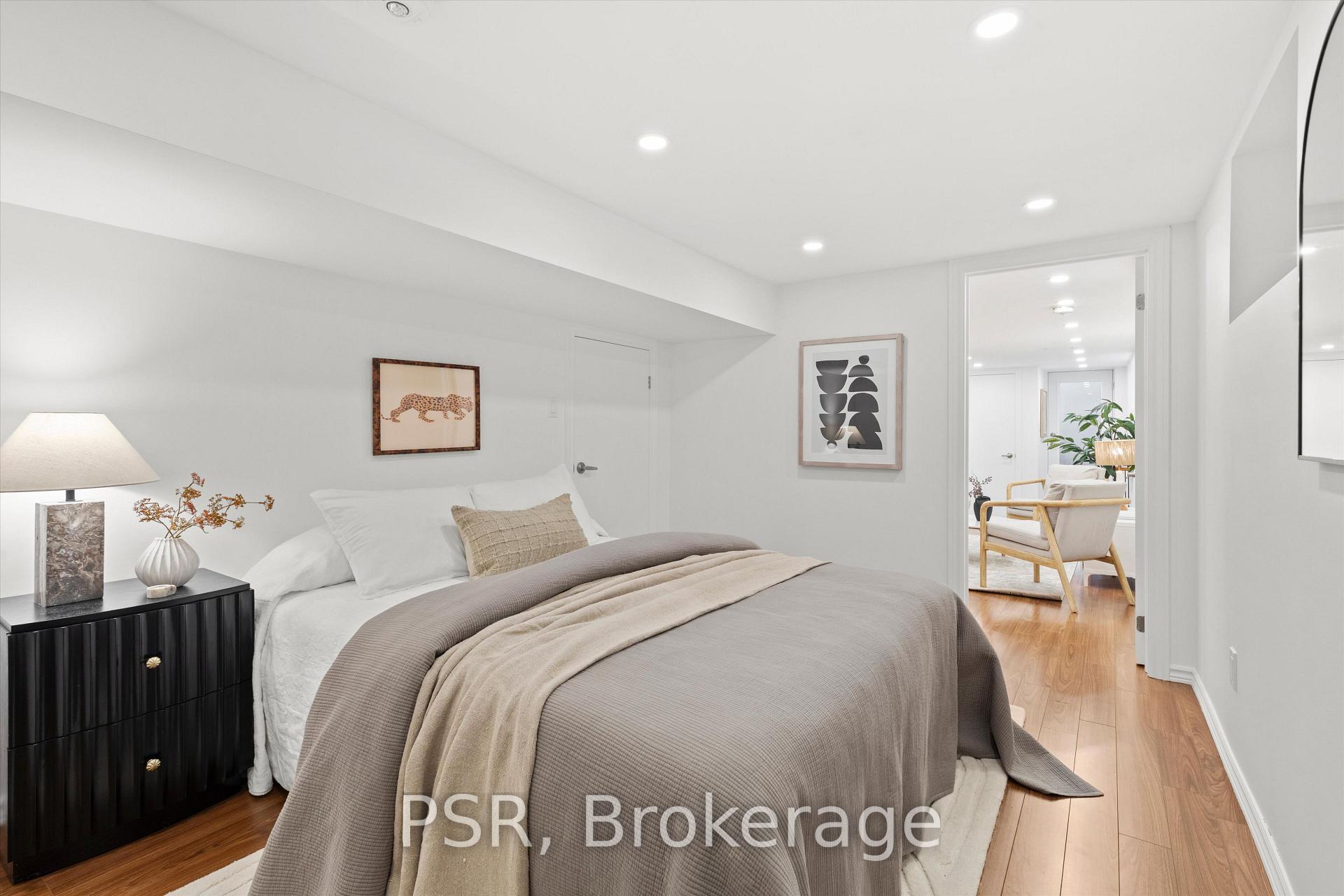 Photo 48 of 16 Mackenzie Crescent, Toronto, Little Portugal — HOMEH