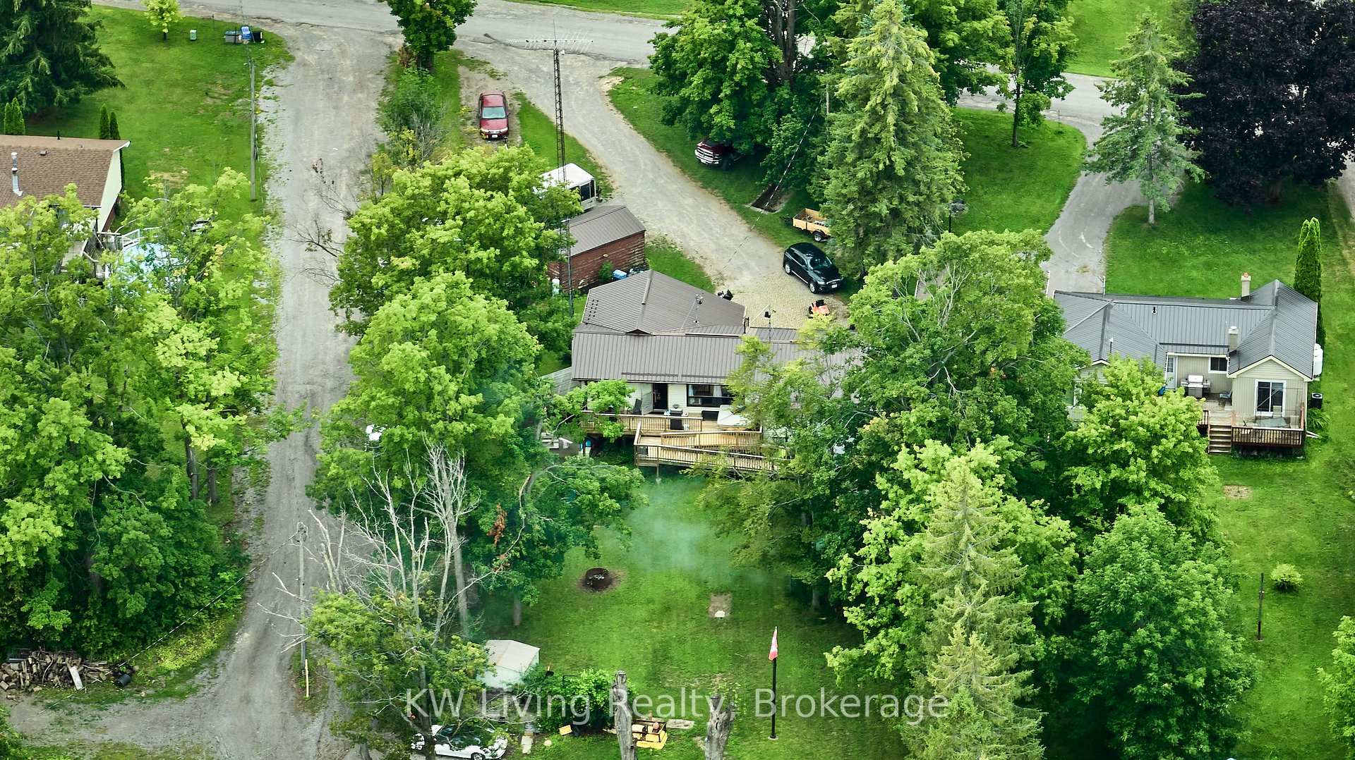 Photo 5 of 40 Butternut Drive, Kawartha Lakes, Fenelon — HOMEH