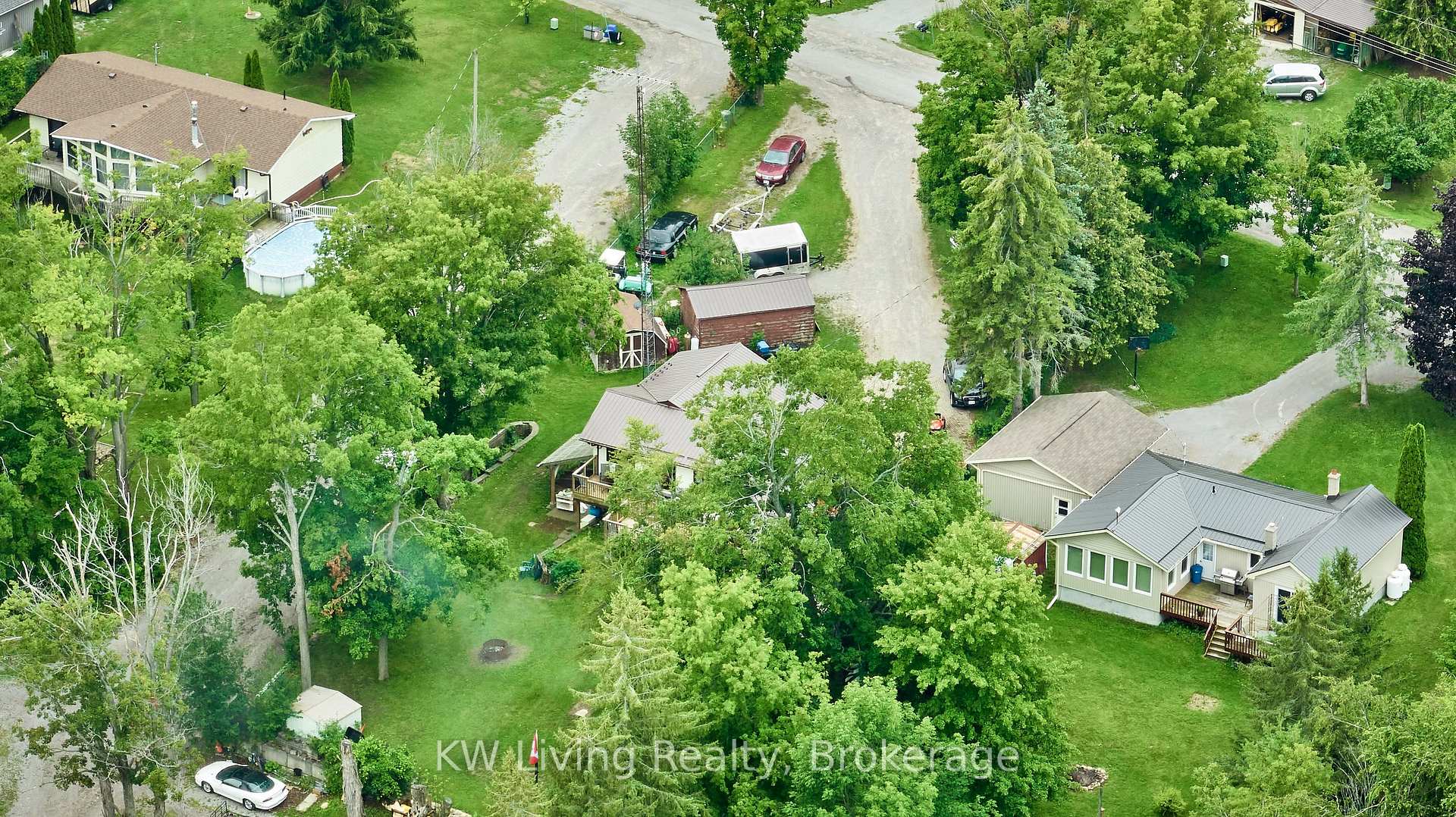 Photo 6 of 40 Butternut Drive, Kawartha Lakes, Fenelon — HOMEH