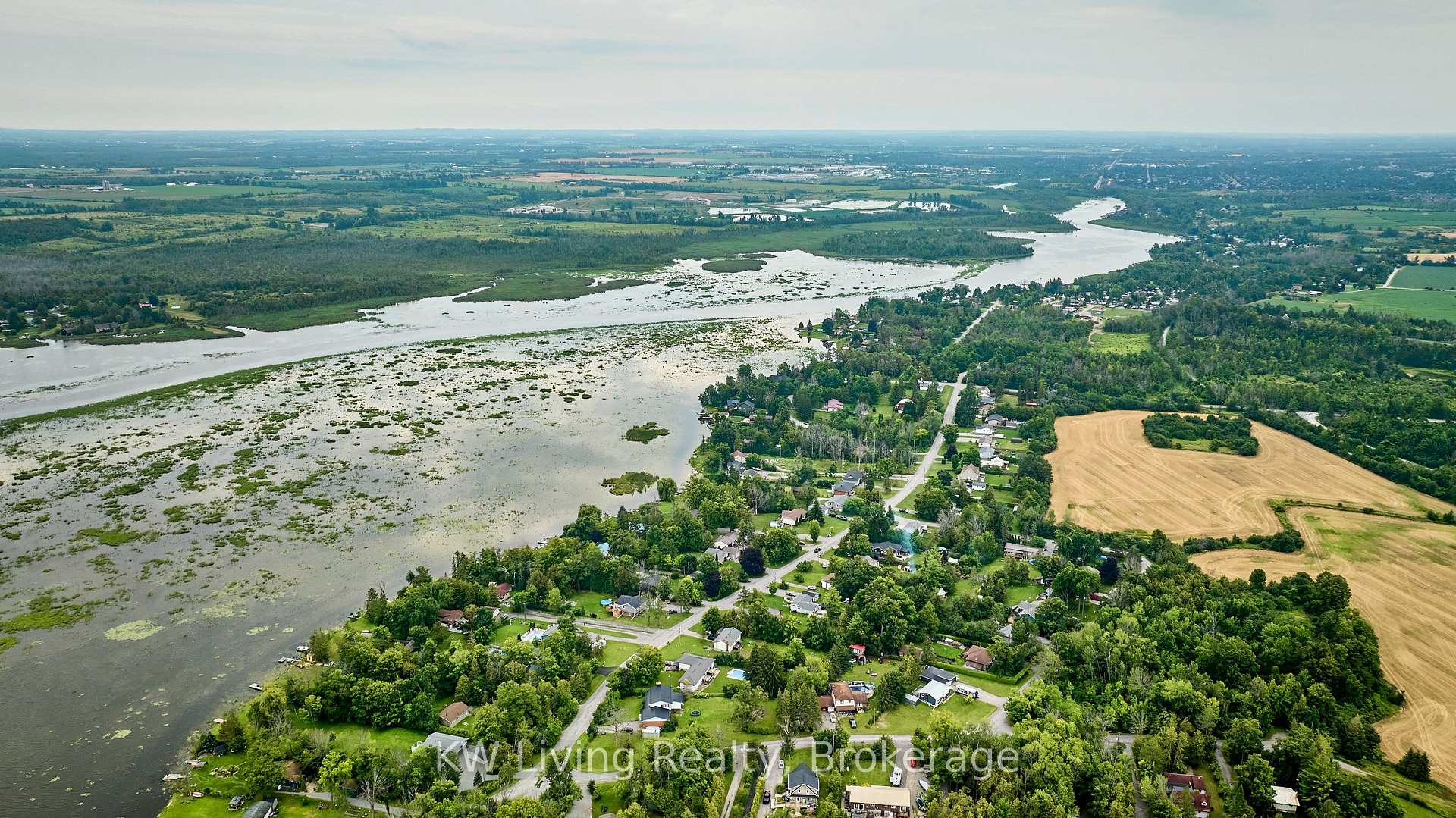 Photo 17 of 40 Butternut Drive, Kawartha Lakes, Fenelon — HOMEH