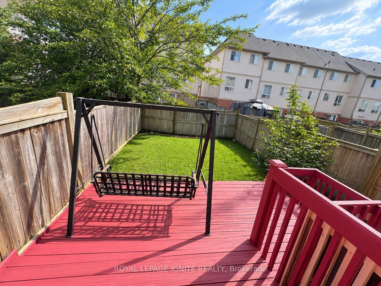 Photo 3 of 15 Mcgonigal Lane, Ajax, Central — HOMEH
