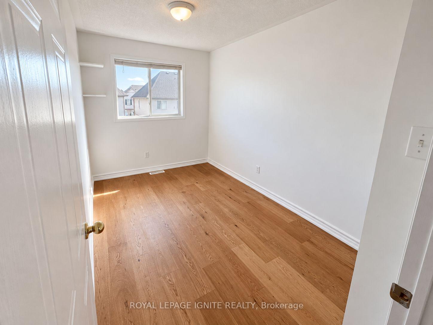 Photo 9 of 15 Mcgonigal Lane, Ajax, Central — HOMEH