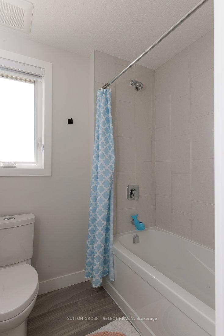 Photo 26 of 2538 Buroak Drive, London, North S — HOMEH