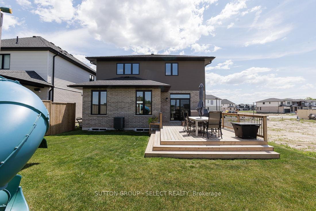 Photo 40 of 2538 Buroak Drive, London, North S — HOMEH