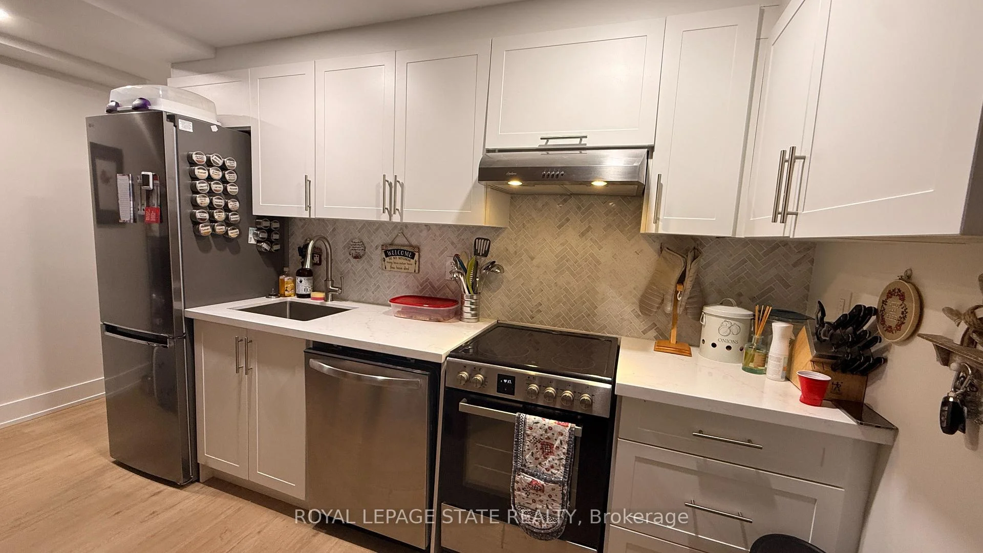 Photo 7 of Unit B2, 216 Ravenbury Drive, Hamilton, Randall — HOMEH
