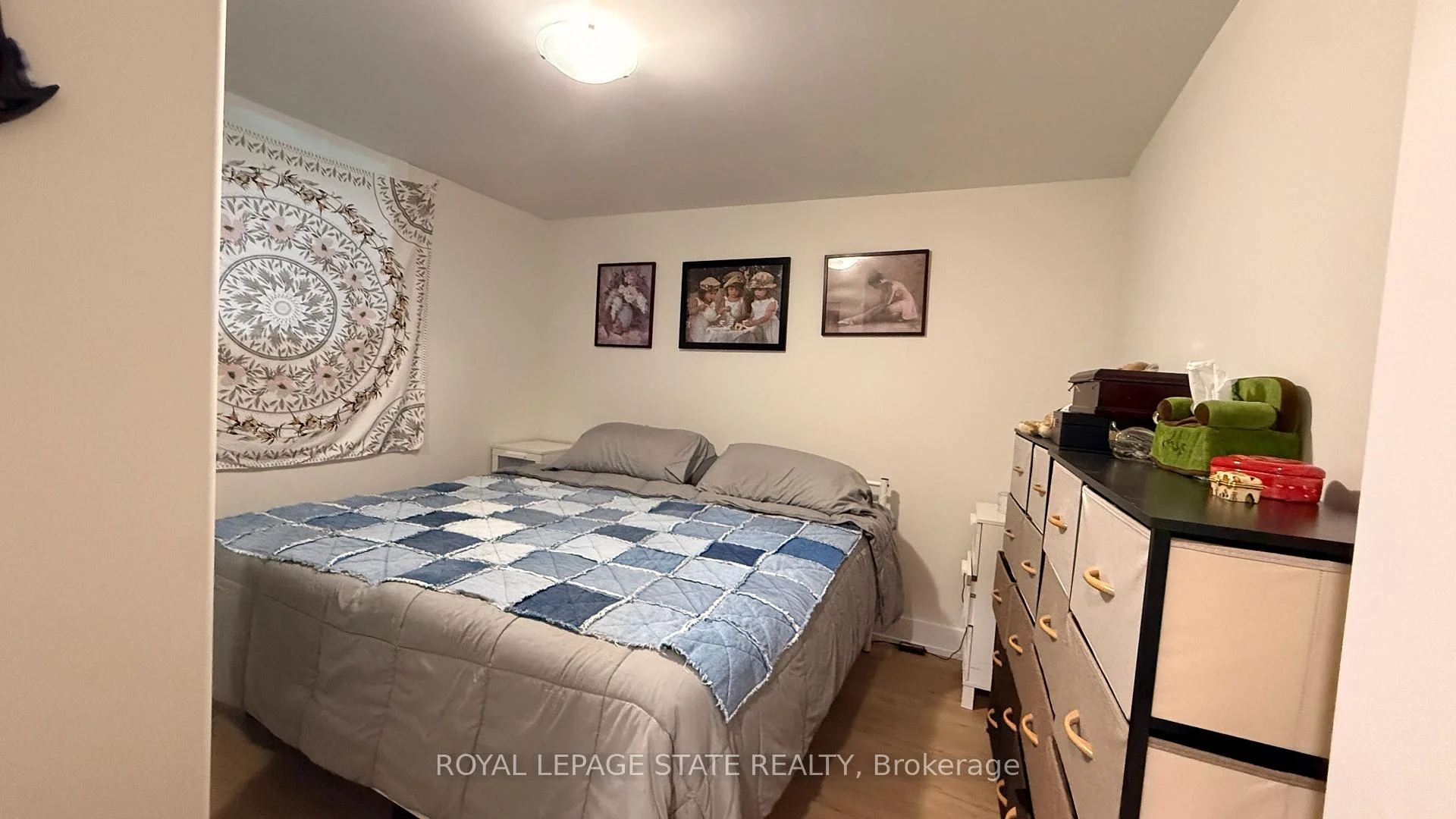 Photo 15 of Unit B2, 216 Ravenbury Drive, Hamilton, Randall — HOMEH