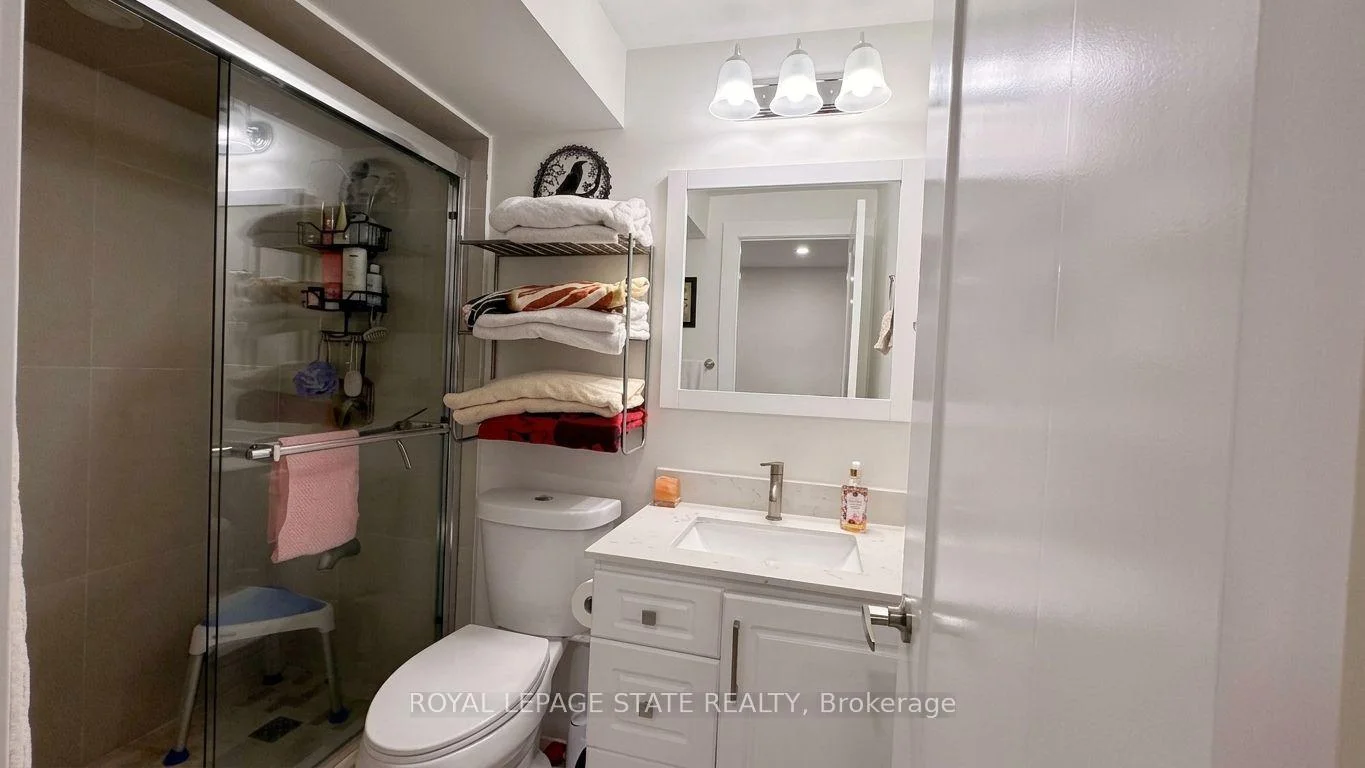 Photo 17 of Unit B2, 216 Ravenbury Drive, Hamilton, Randall — HOMEH