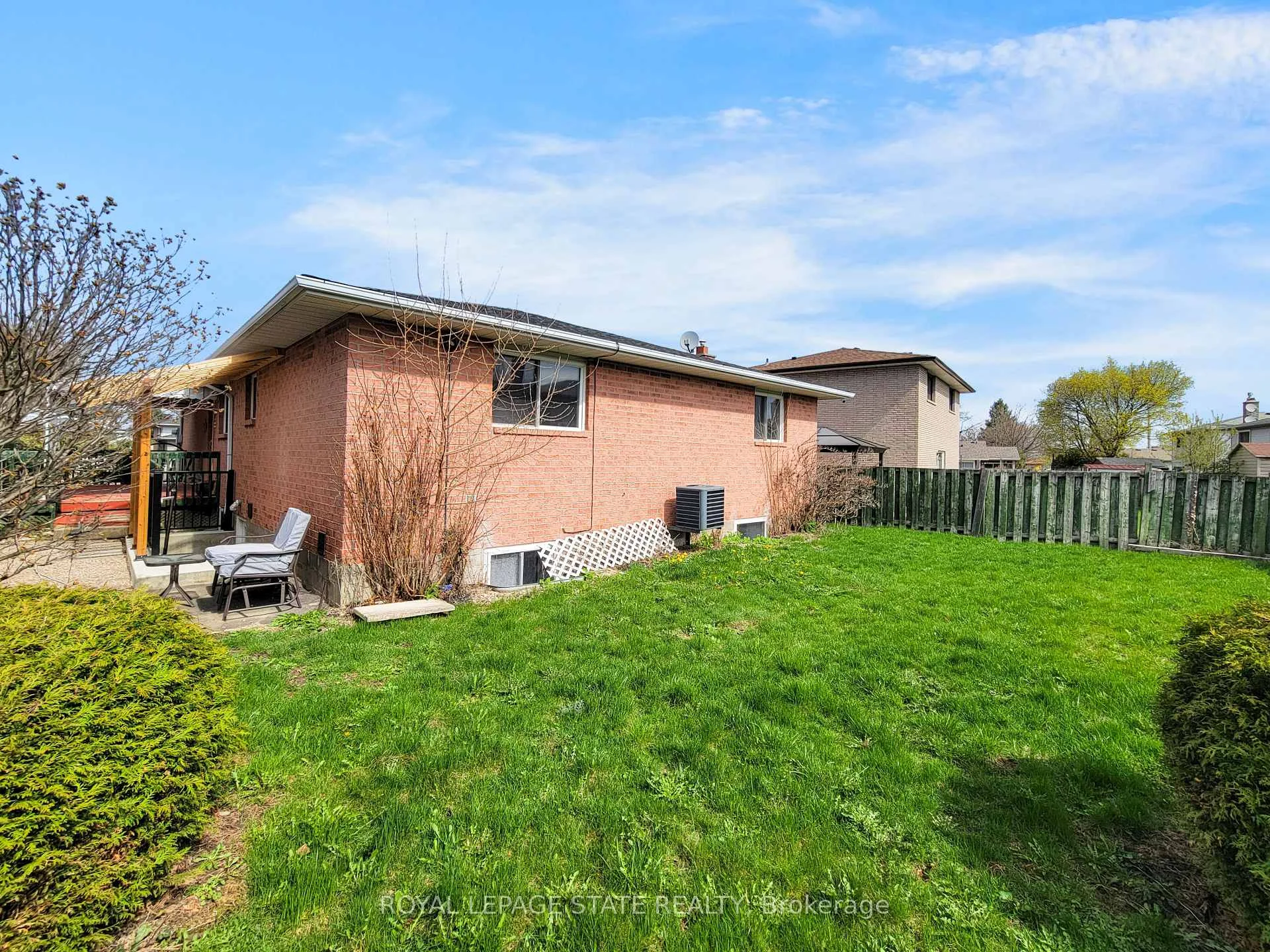 Photo 21 of Unit B2, 216 Ravenbury Drive, Hamilton, Randall — HOMEH