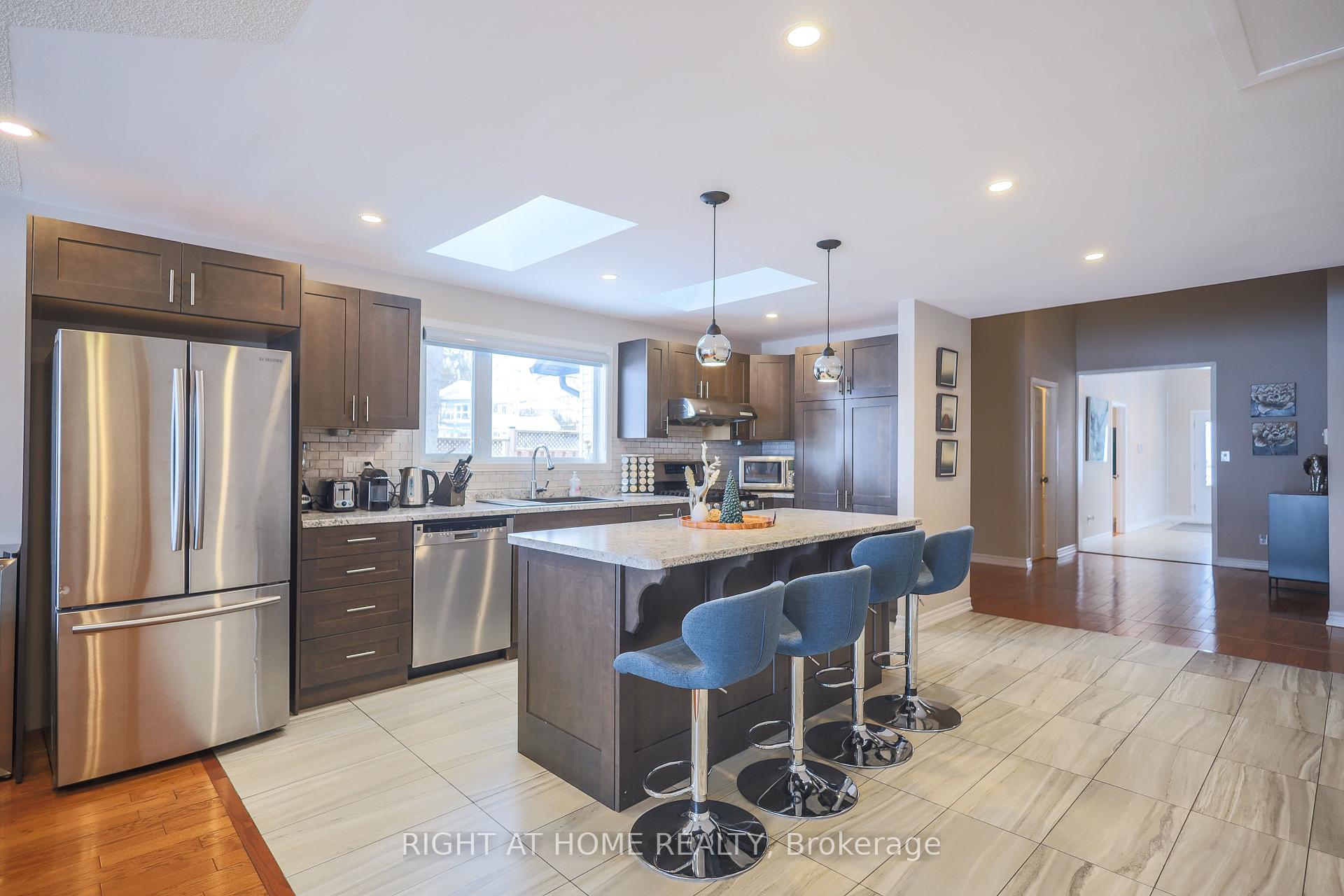 Photo 8 of Unit Main, 885 Adams Road, Innisfil, Alcona — HOMEH
