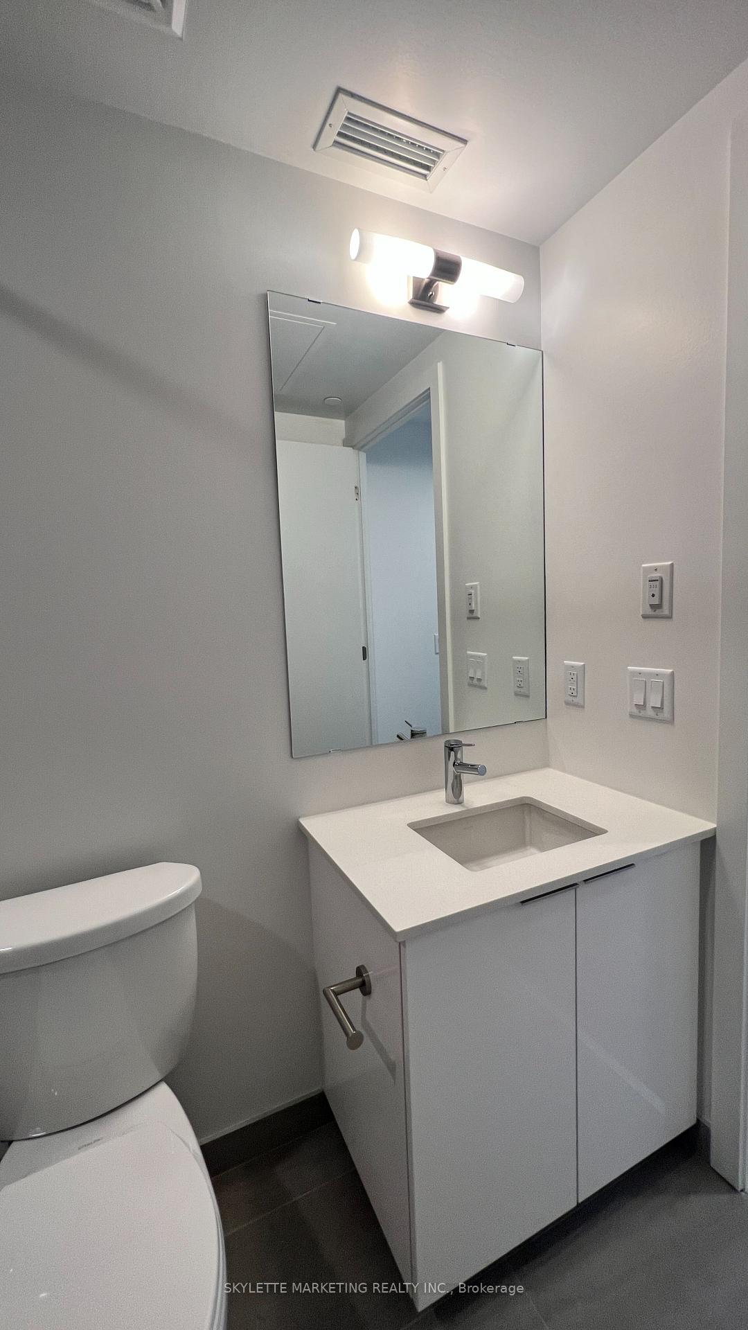 Photo 31 of Unit 3801, 357 King Street W, Toronto, Waterfront Communities — HOMEH