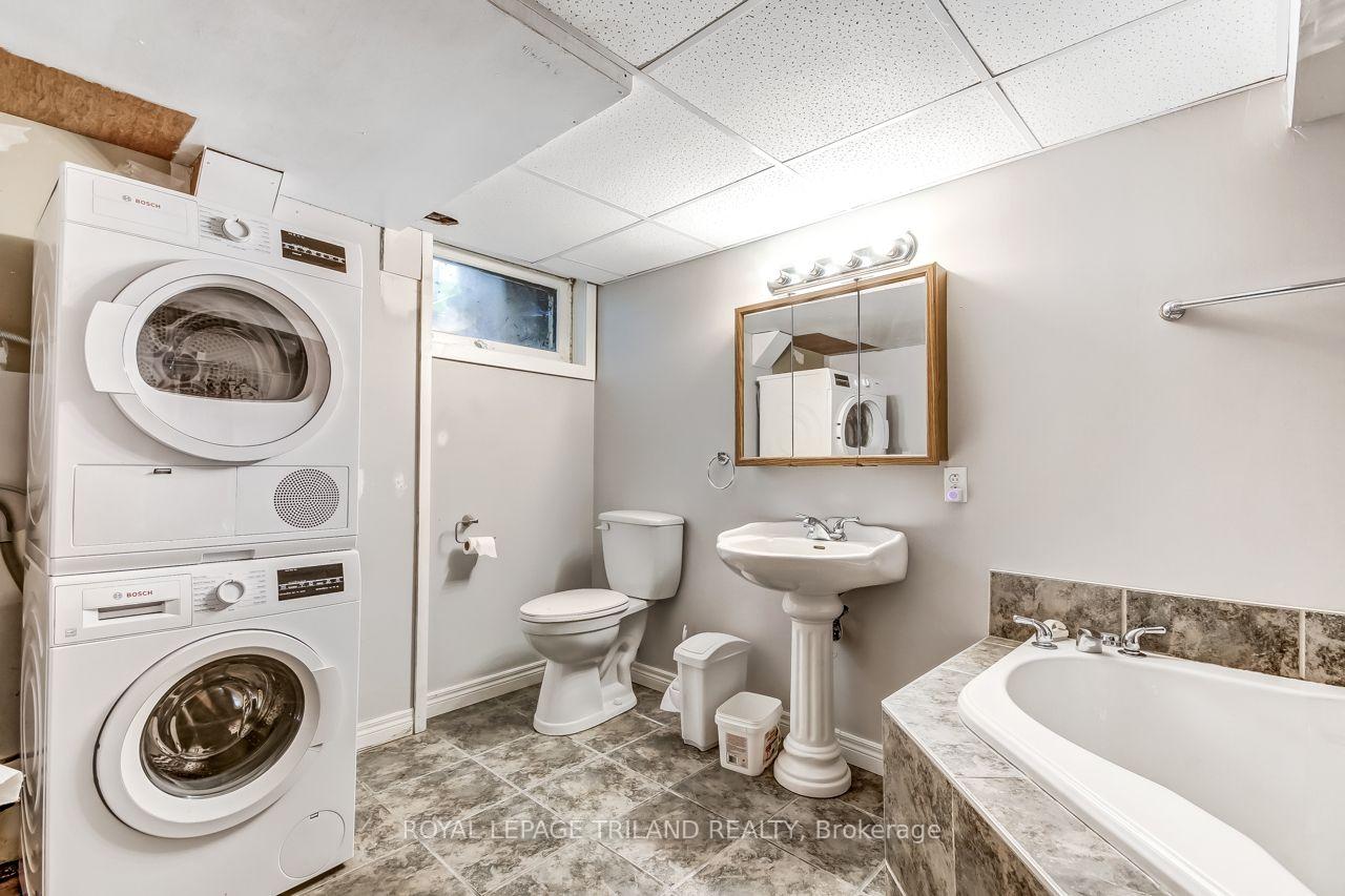 Photo 23 of 3 Gregory Place, St. Thomas — HOMEH
