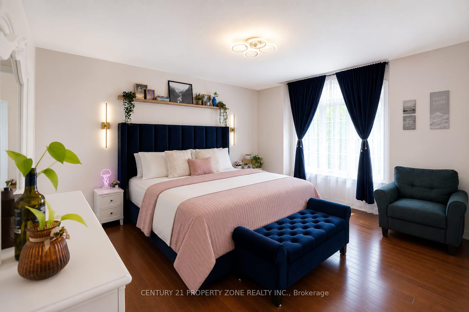 Photo 19 of 550 Stonehenge Drive, Hamilton, Meadowlands — HOMEH