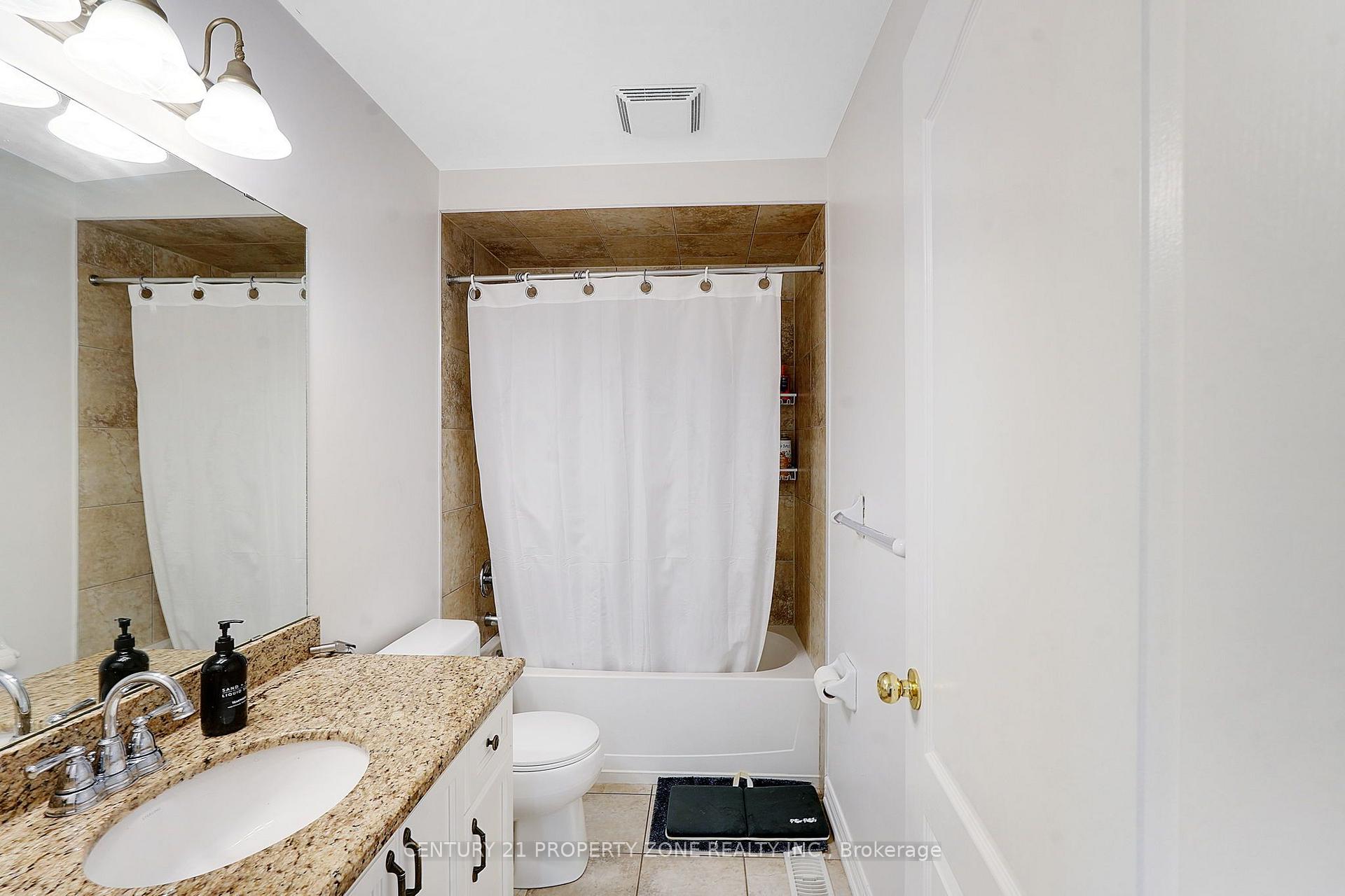 Photo 27 of 550 Stonehenge Drive, Hamilton, Meadowlands — HOMEH