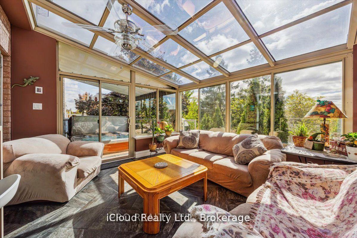 Photo 16 of 36 Pacific Wind Crescent, Brampton, Sandringham-Wellington — HOMEH